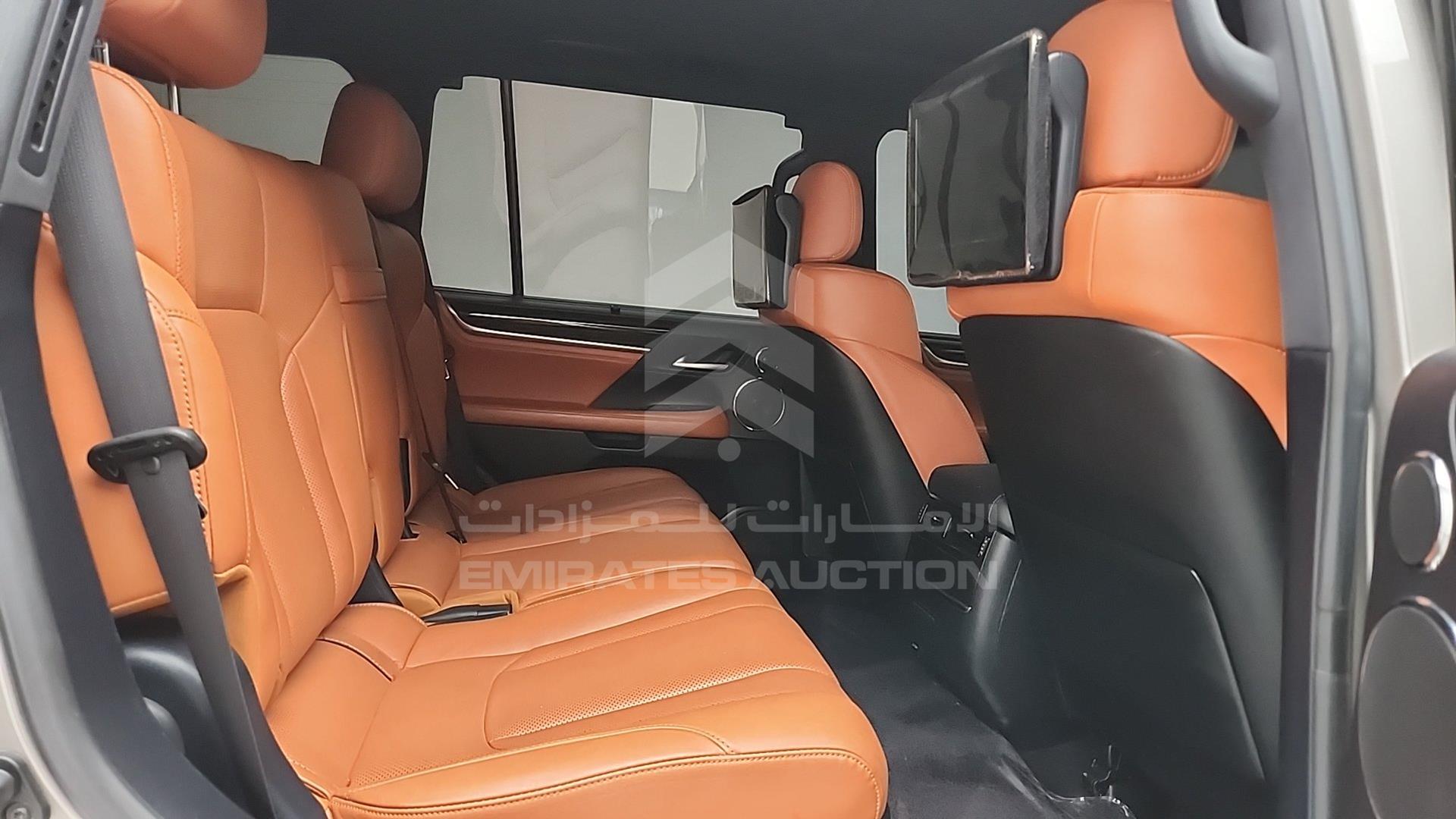 2018 LEXUS LX 570 VIN: JTJHY00W2J4259693