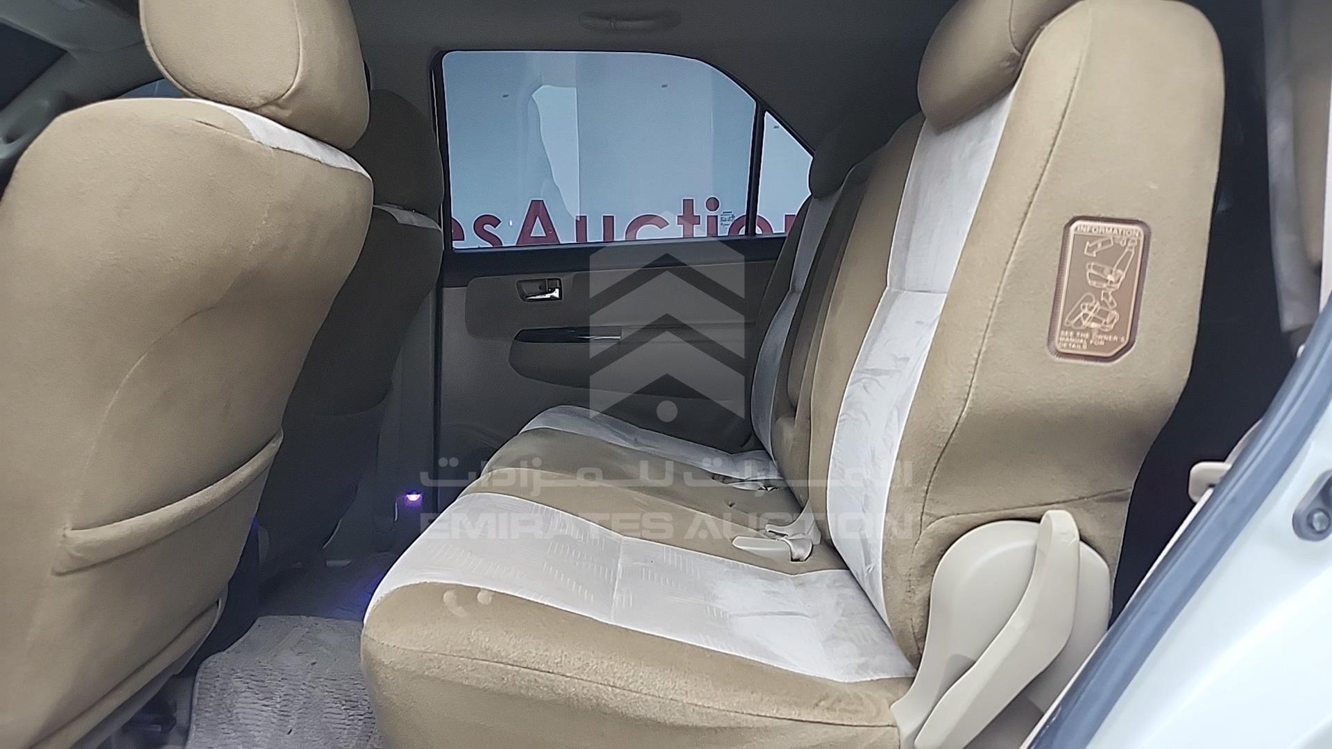 2014 TOYOTA FORTUNER VIN: MHFYU59G0E7034480