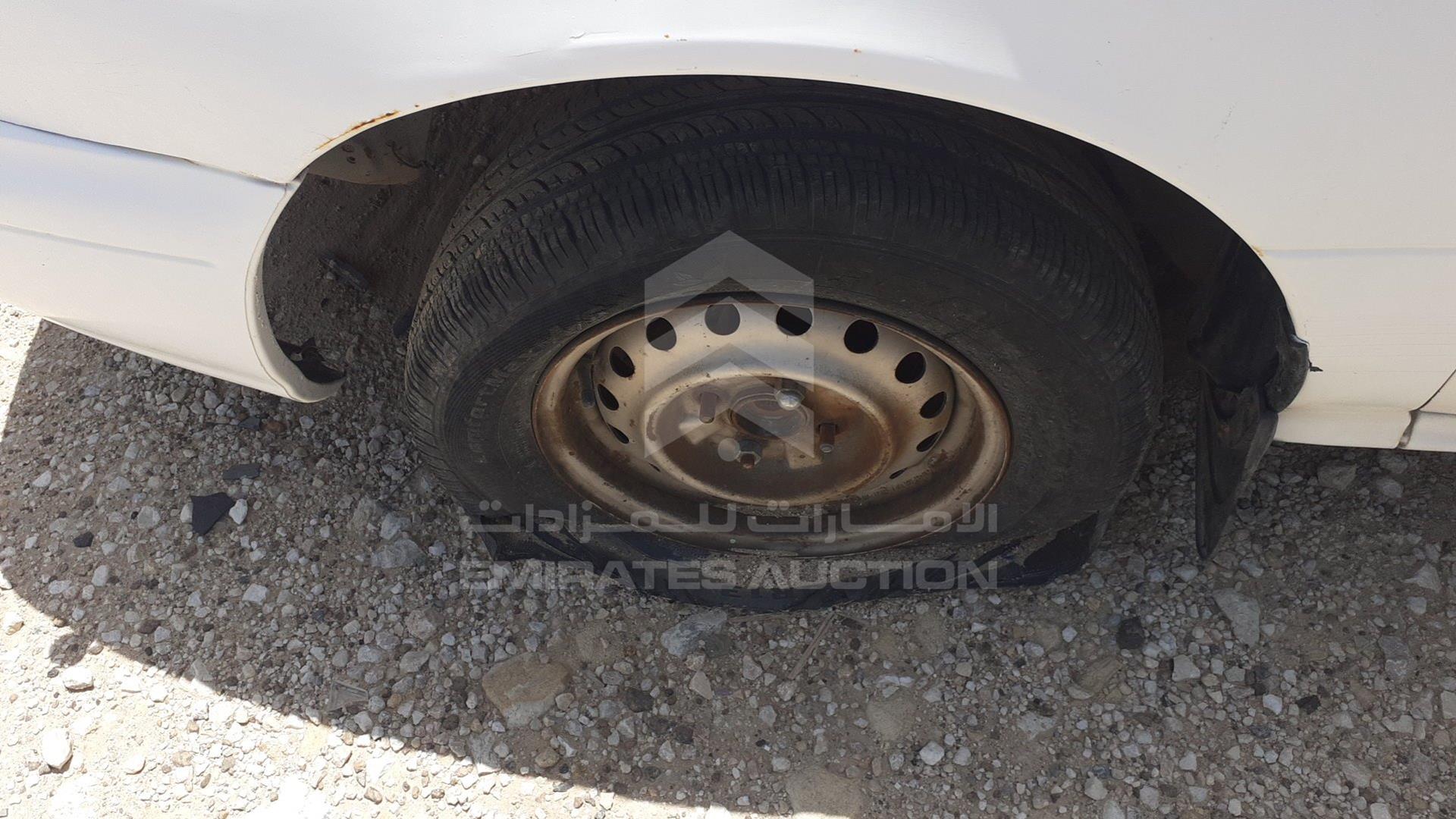 0 NISSAN SUNNY VIN: JN1BBAB14Z0310979
