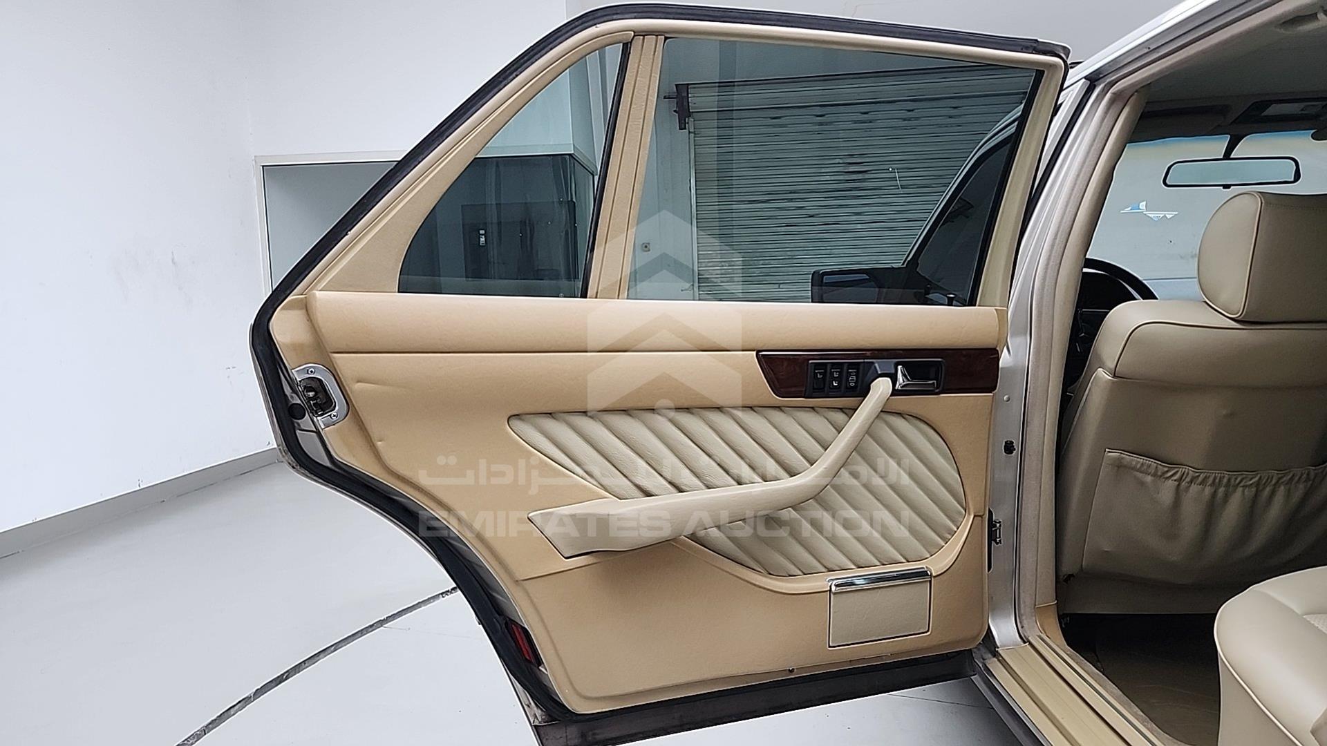 1991 MERCEDES SEL 560 VIN: WDBCA39E4MA600786