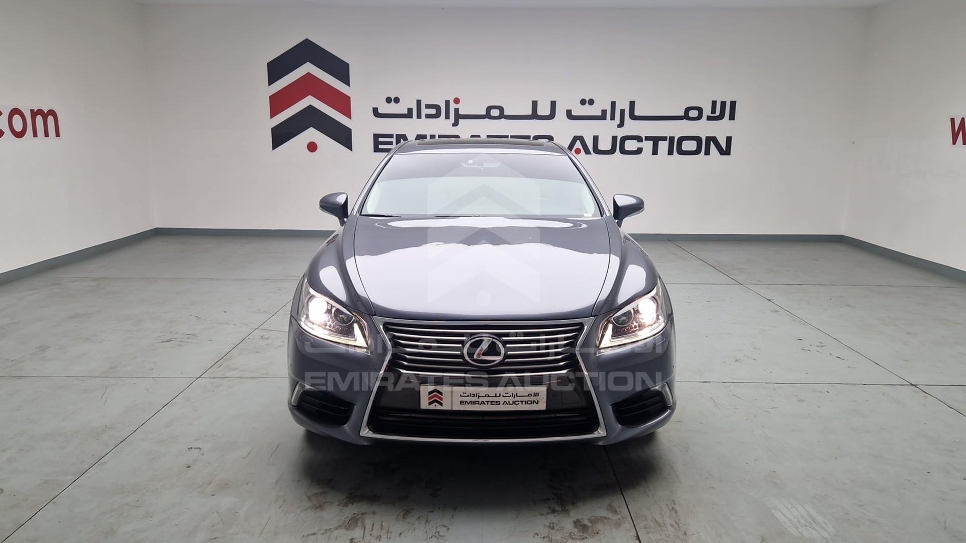 2013 LEXUS LS 460 VIN: JTHCL1EFXD5016138