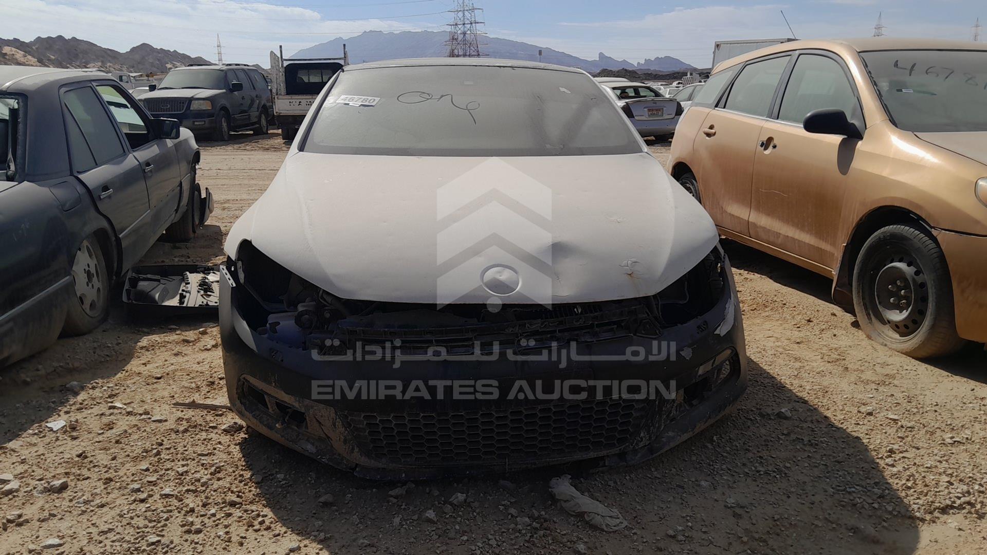 2011 VOLKSWAGEN SCIROCCO VIN: WVWBE2136BV000038