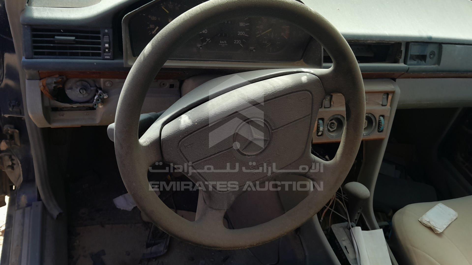 0 MERCEDES E 230 VIN: WDB1240221C226840