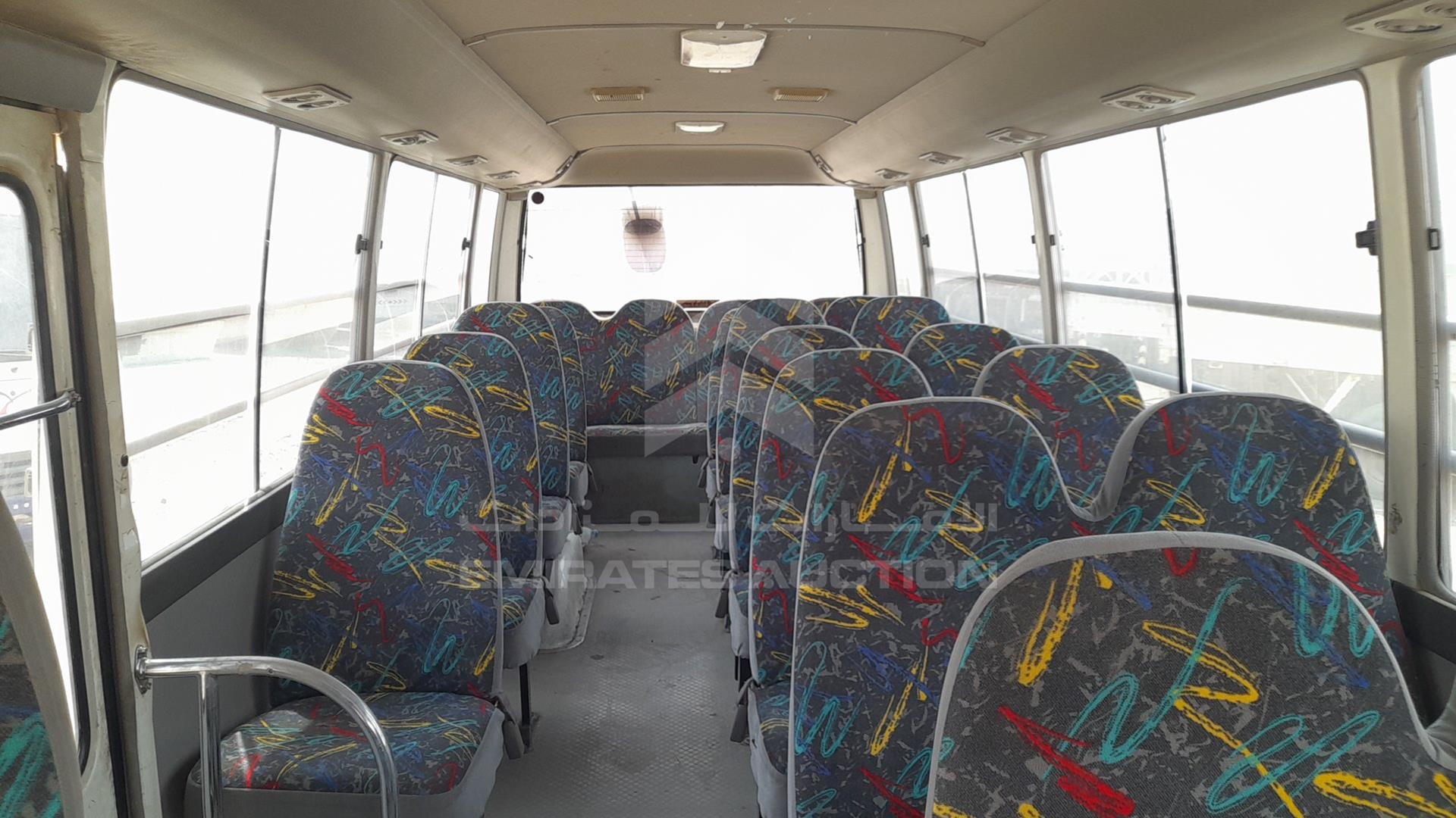 2009 TOYOTA COASTER VIN: JTGFK518394003652