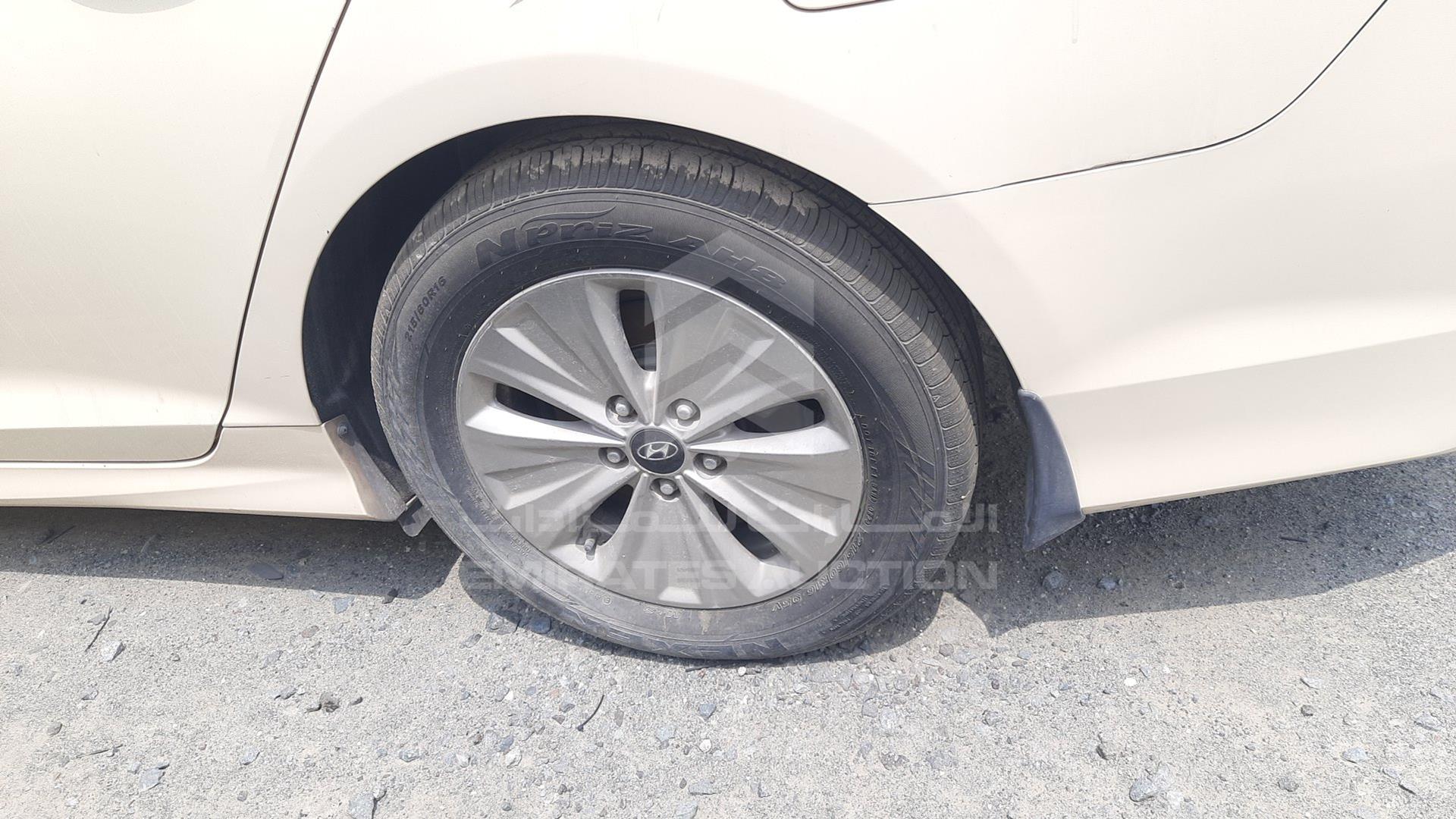 2019 HYUNDAI SONATA VIN: KMHE24135KA092960