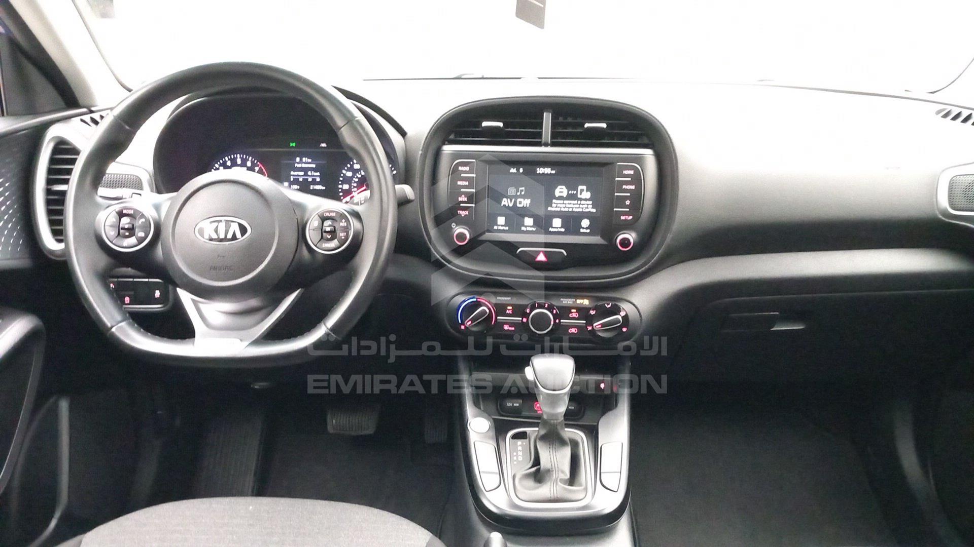2020 KIA SOUL VIN: KNDJ63AU6L7110925