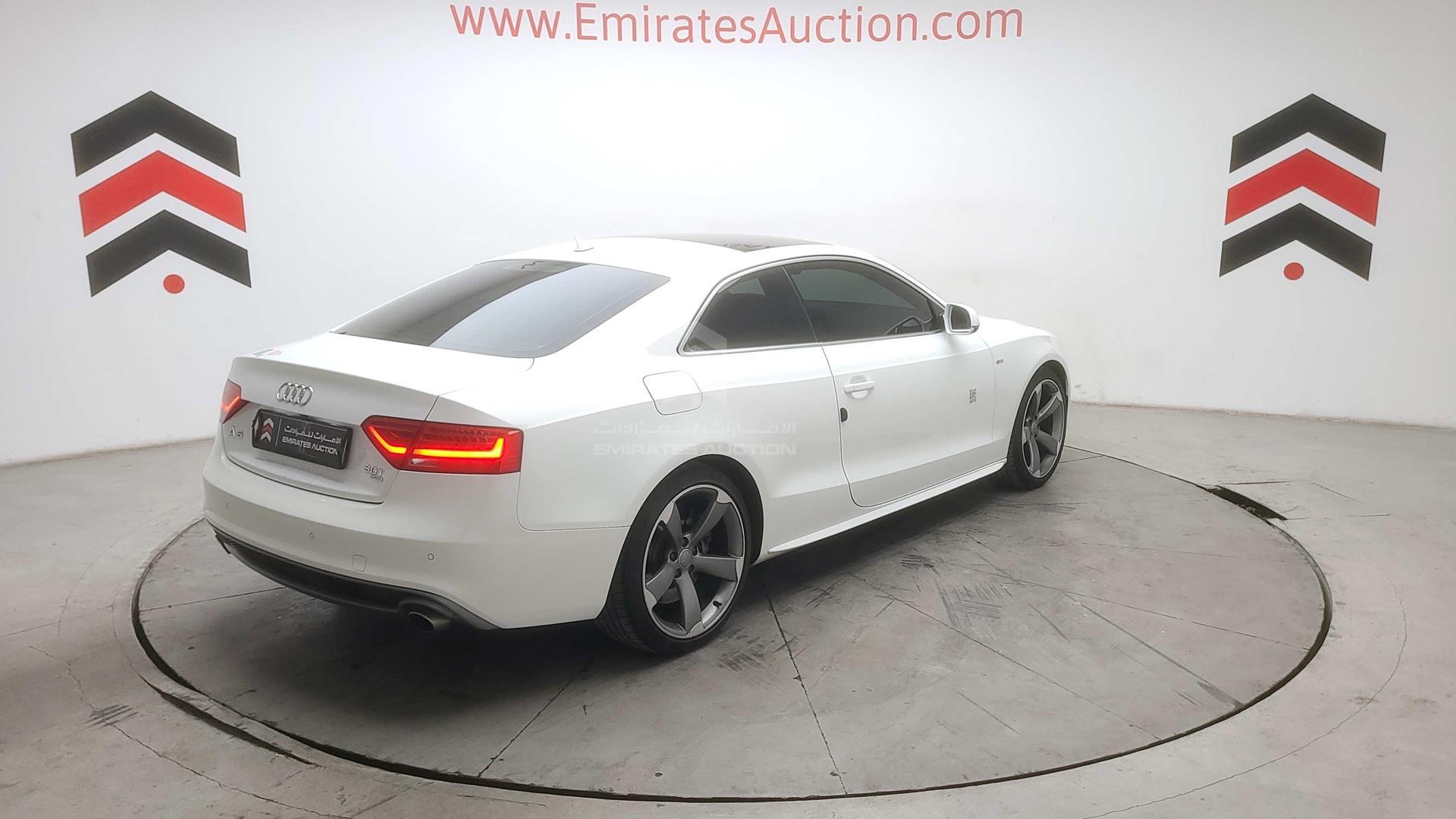 2013 AUDI A5 VIN: WAUCGB8T6DA000357