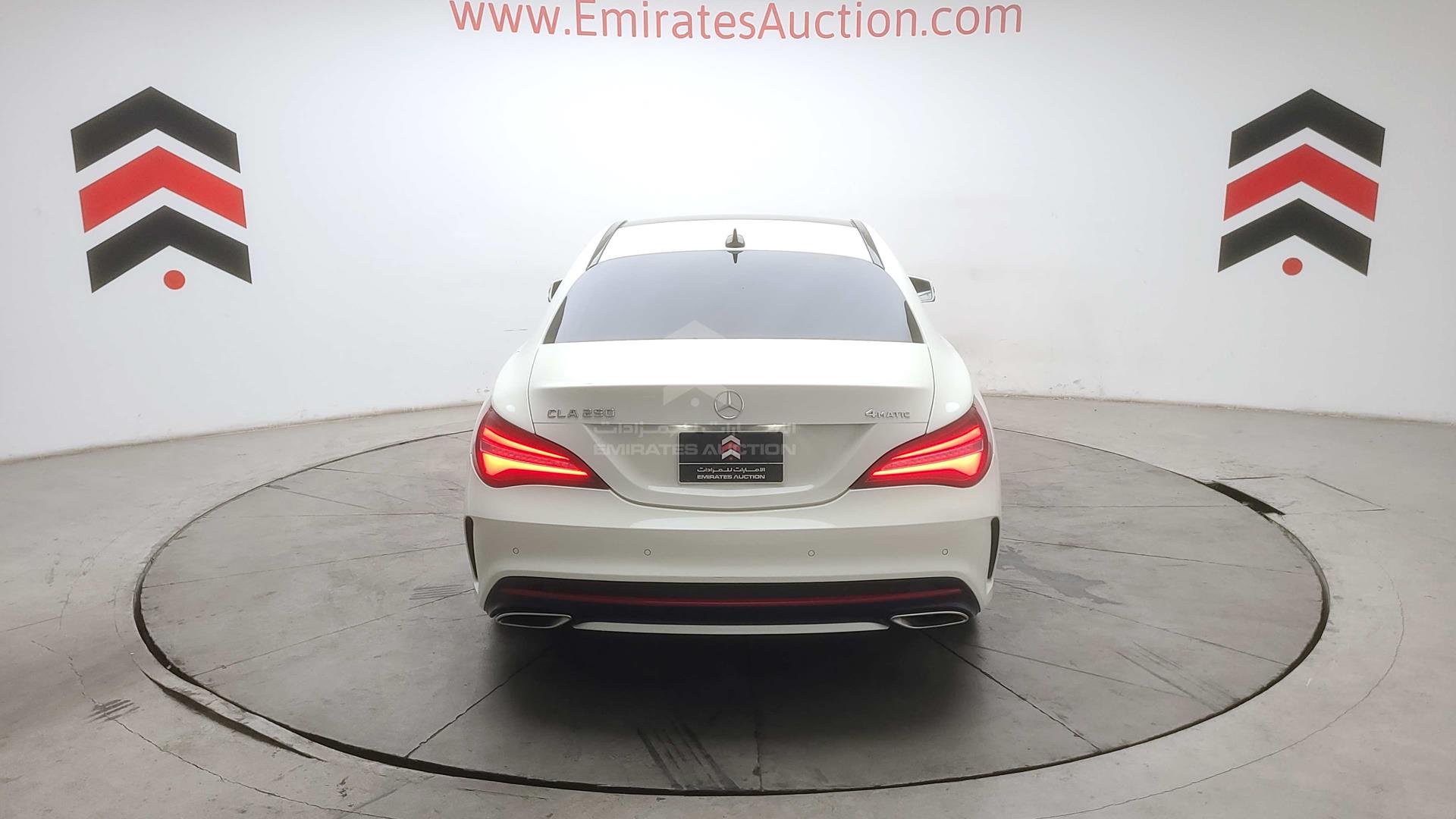 2018 MERCEDES CLA 250 VIN: WDDSJ4GB5JN562281