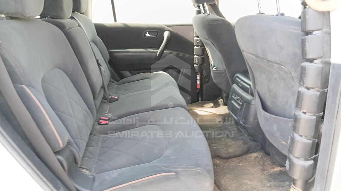 نيسان باترول 2019 — زاوية الراكب الخلفي اليمنى — صورة 23