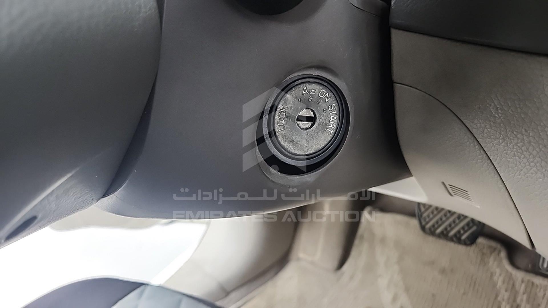 2015 NISSAN TIIDA VIN: MNTBC2C93F6008355