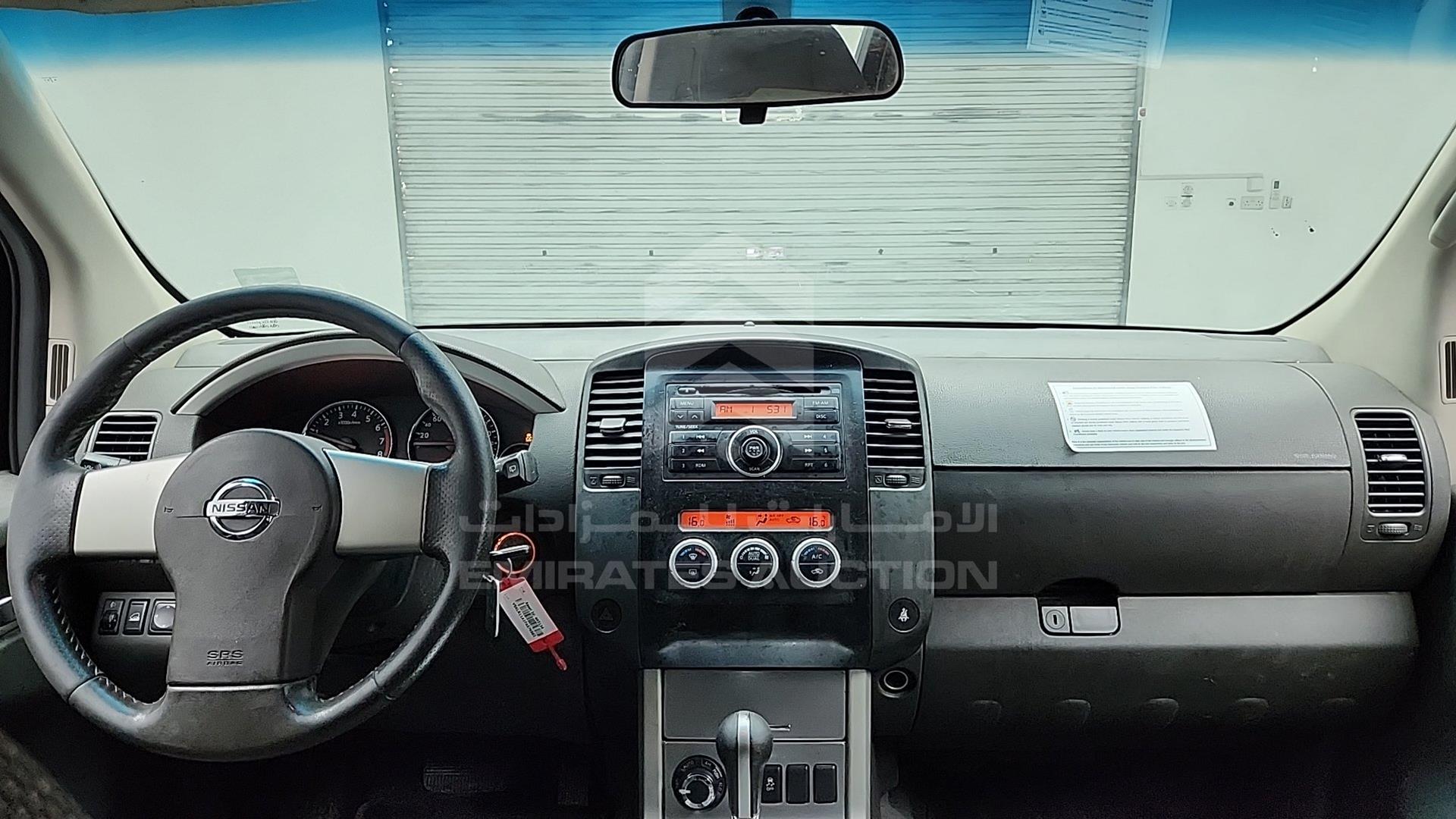 2015 NISSAN PATHFINDER VIN: VSKLR11A1FA579582