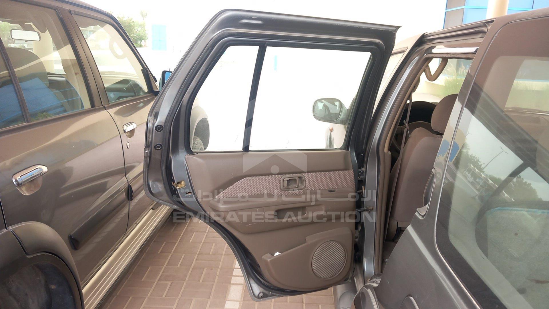 2005 NISSAN PATHFINDER VIN: JN8DR05Y75W808215