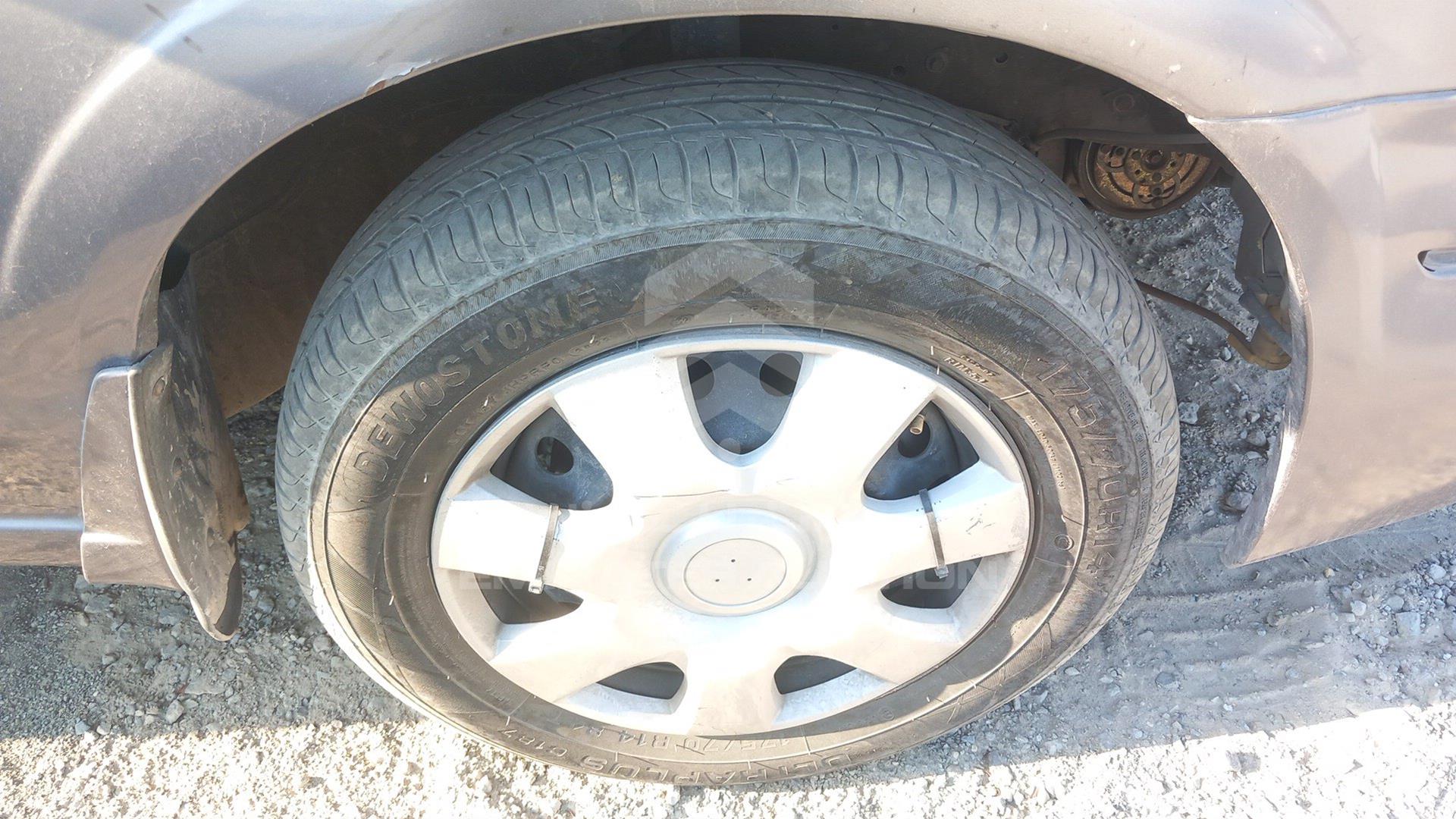 2005 NISSAN SUNNY VIN: JN1EN61C15W021501