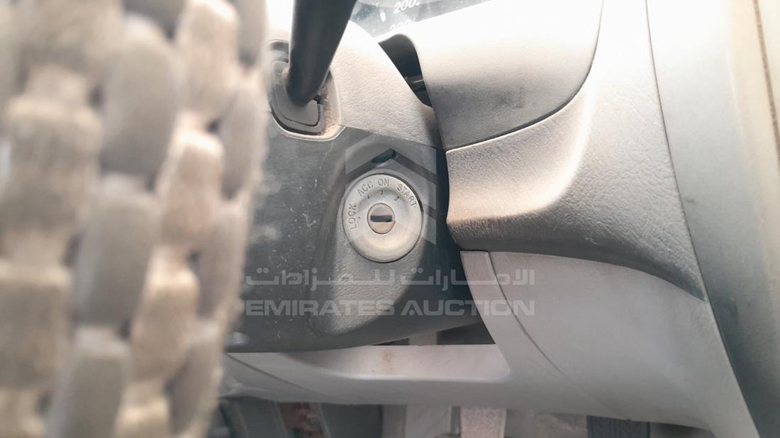 2003 Mazda 323 — Keys — Photo 4