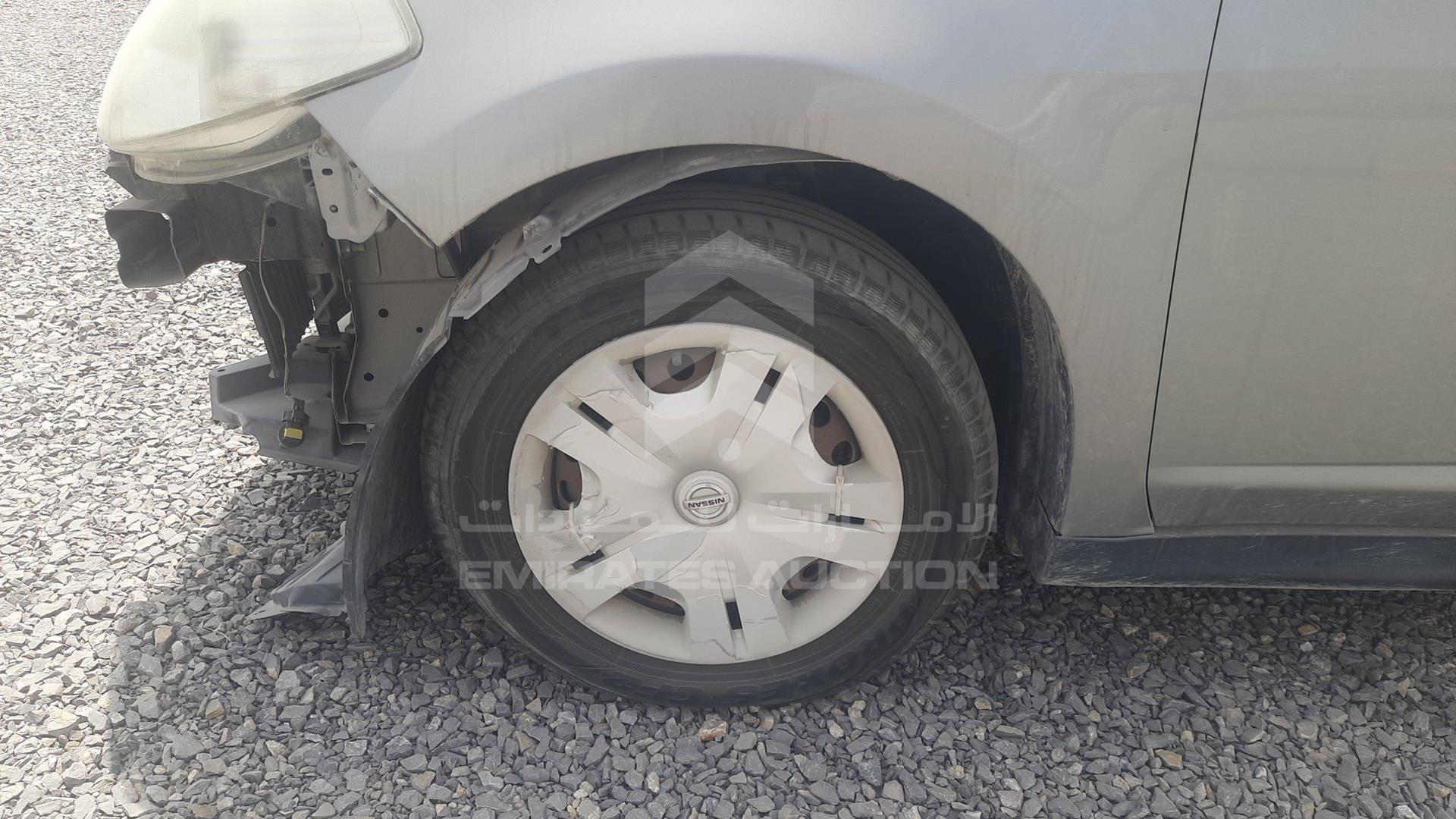 2011 NISSAN TIIDA VIN: 3N1BC1A76BL388023