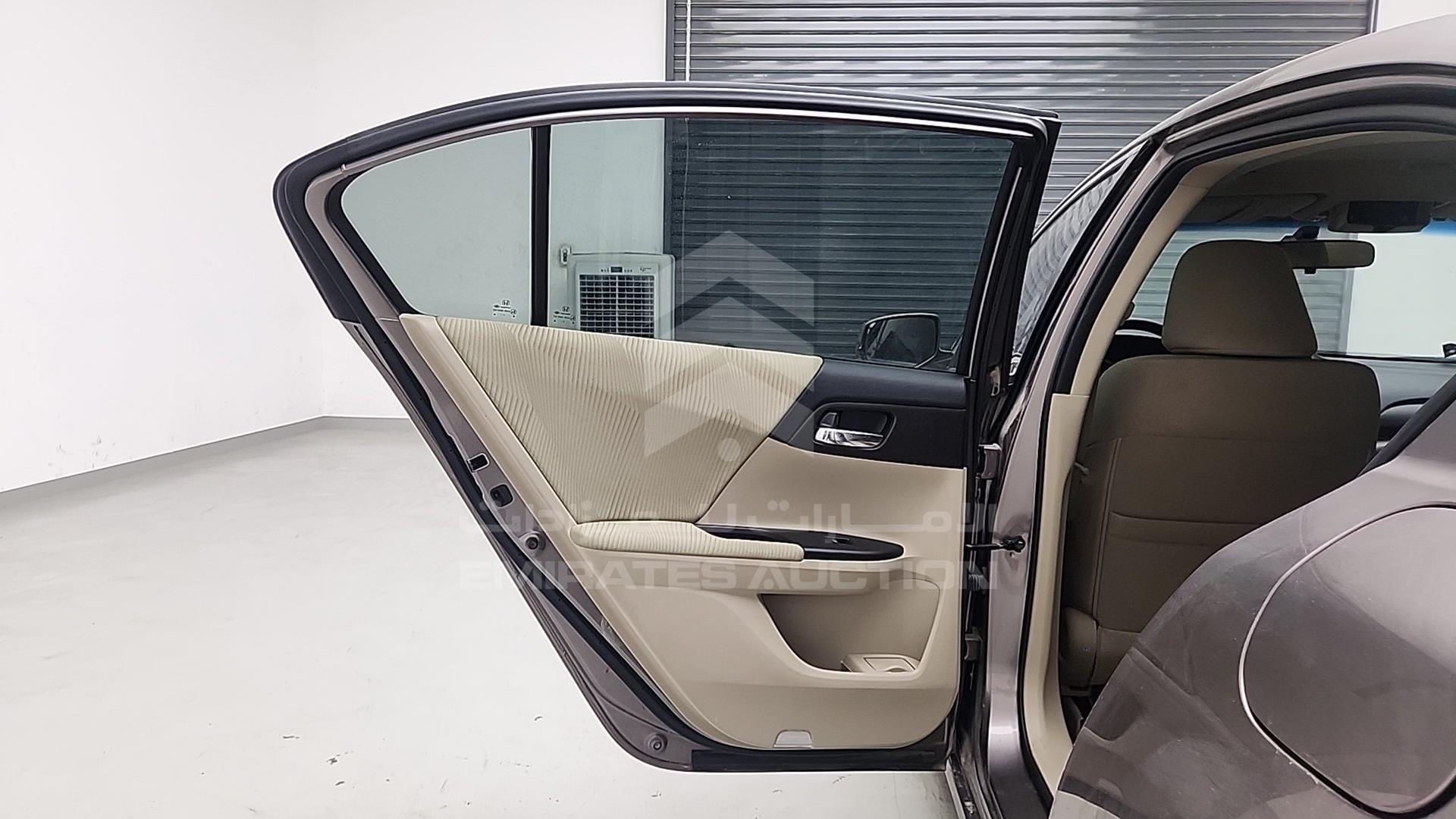 2015 HONDA ACCORD VIN: LUCCR2629F3414257