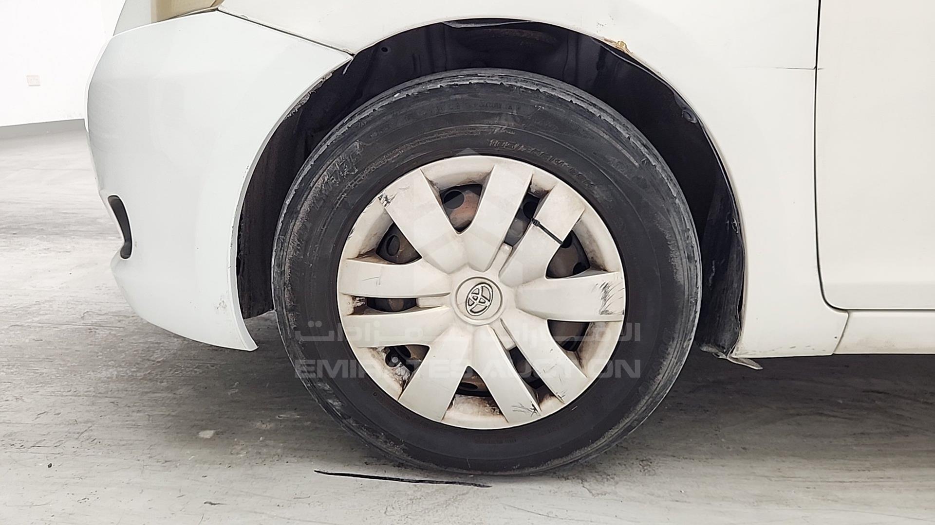 2011 TOYOTA YARIS VIN: JTDBW9234B4052200