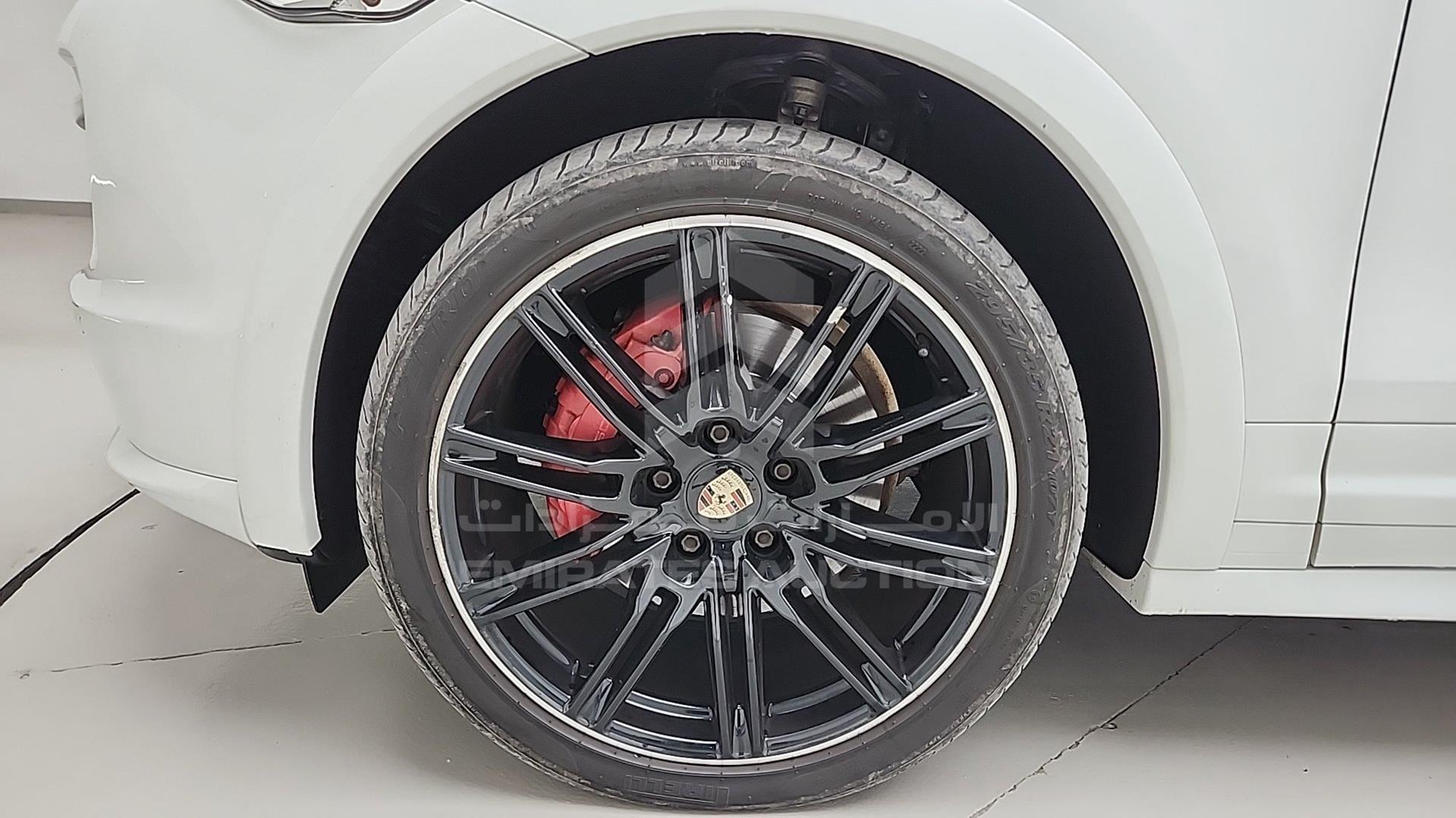 2013 PORSCHE CAYENNE VIN: WP1ZZZ92ZDLA74155