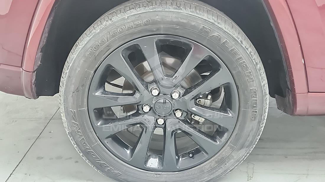 2019 Jeep Grand Cherokee — Rear Right Tyre — Photo 32