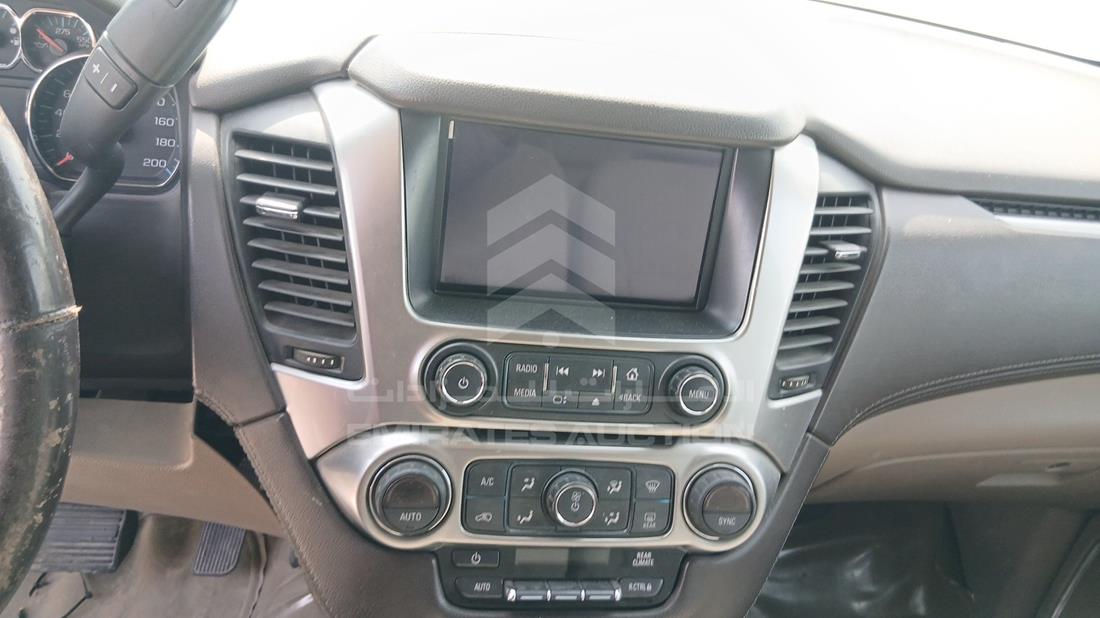 2019 Chevrolet Suburban — Entertainment Systems & Camera Monitor & Navigation — Photo 16