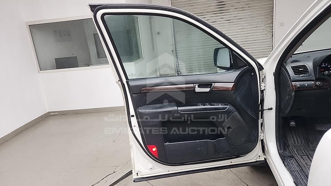 كيا موهيف 2018 — الباب الأمامي الأيسر — صورة 11