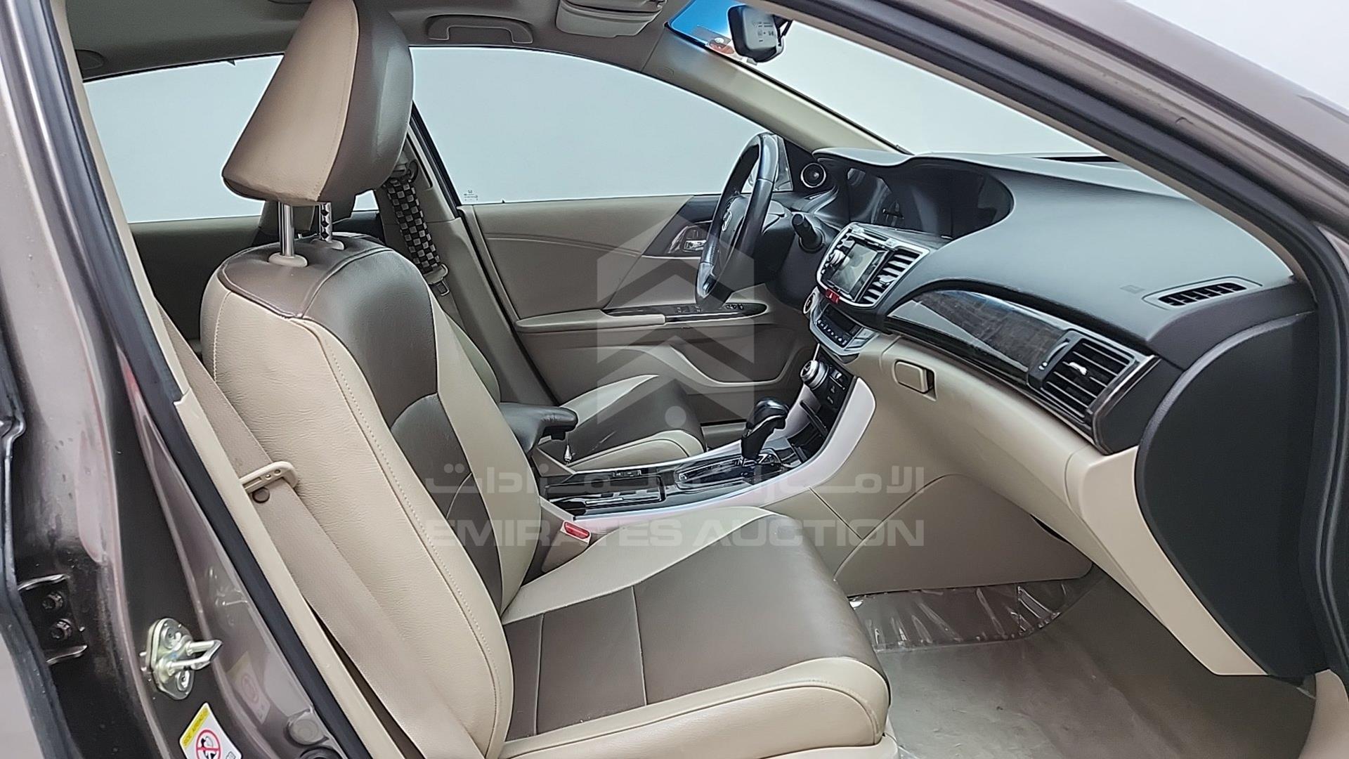 2015 HONDA ACCORD VIN: LUCCR2665F3406434