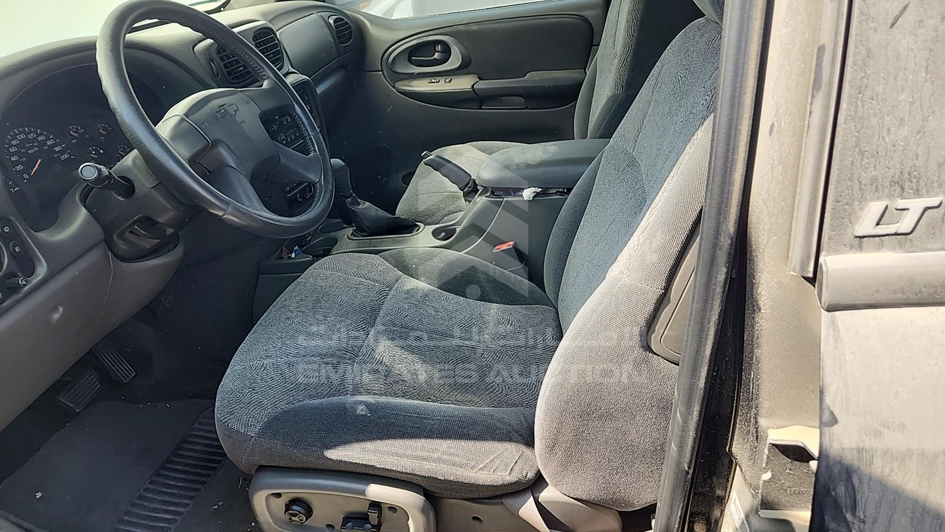 2003 CHEVROLET TRAILBLAZER VIN: 1GNDT13S732133611