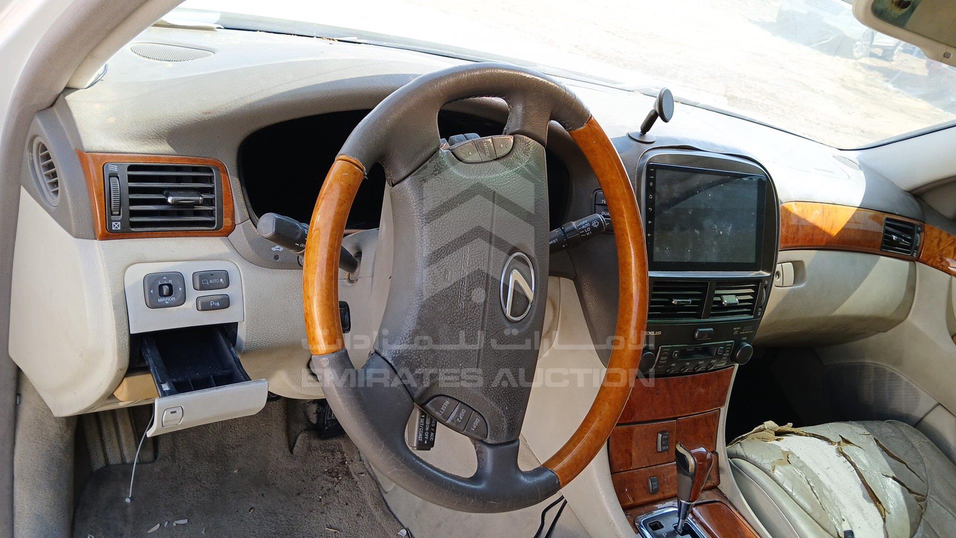 2001 LEXUS LS 430 VIN: JTHBN30F810023168