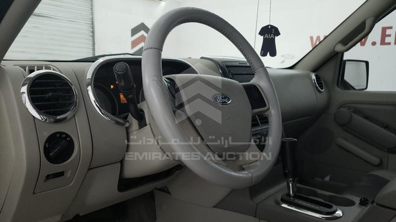 VIN: 1FMEU73E87UA45518 Auction: EmiratesAuction Lot: 405931 VIN: 1FMEU73E87UA45518 Ford Explorer 2007 SILVER Photo 11