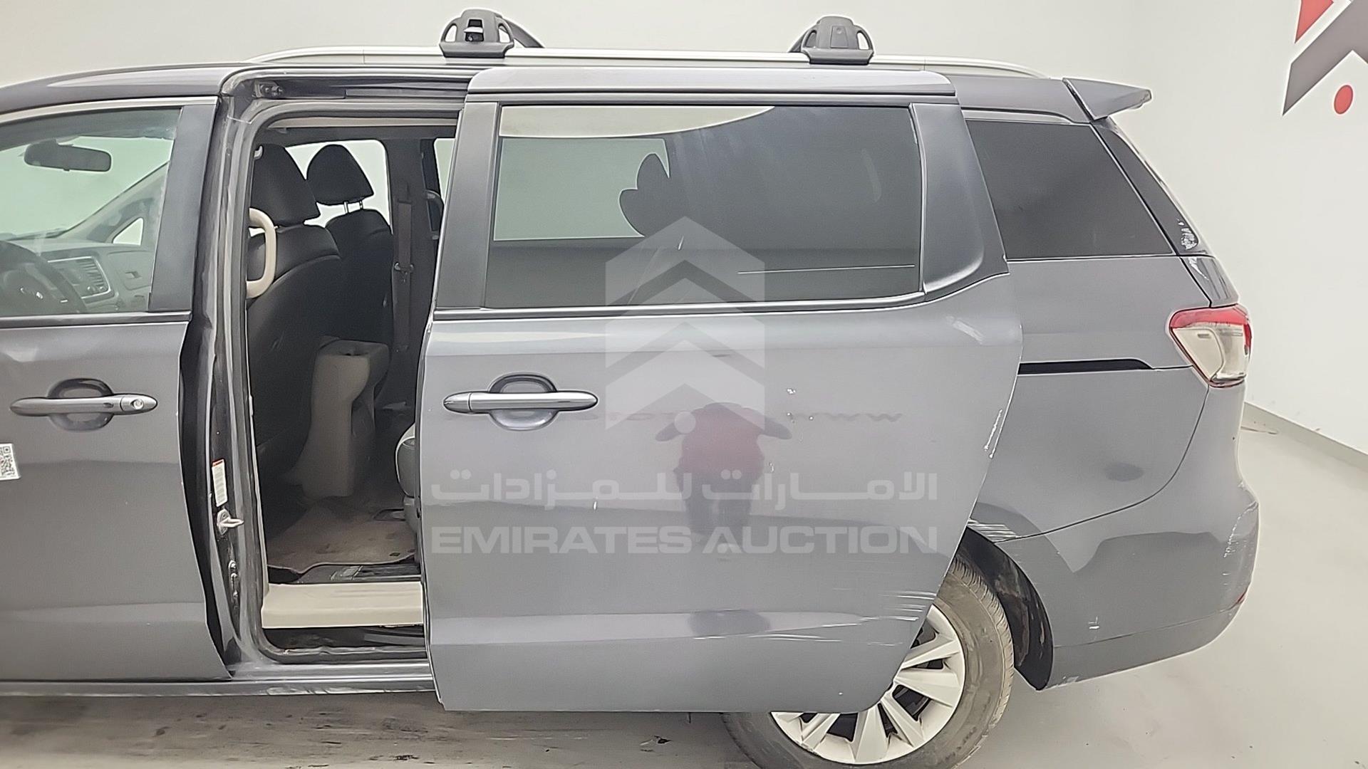 2017 KIA SEDONA VIN: KNDMB5C11H6240289