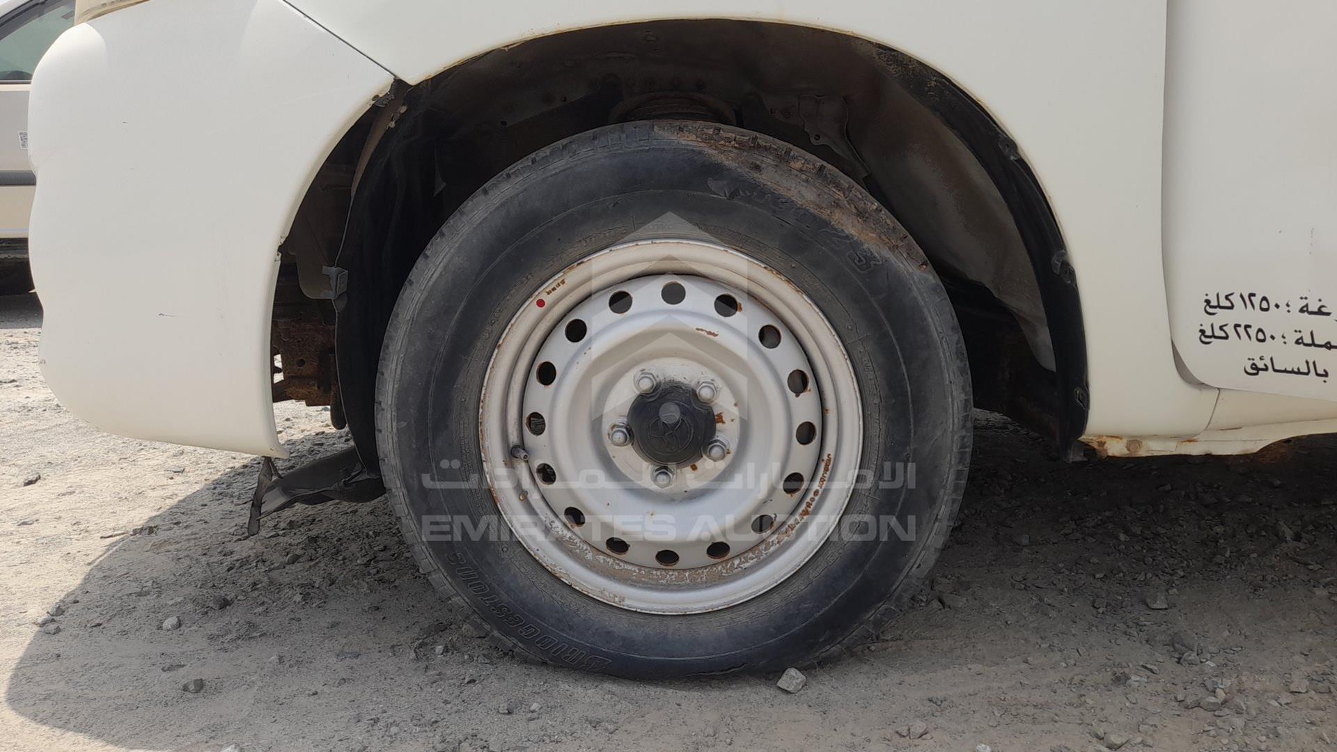 2014 TOYOTA HILUX VIN: MR0CW12G4E0033457