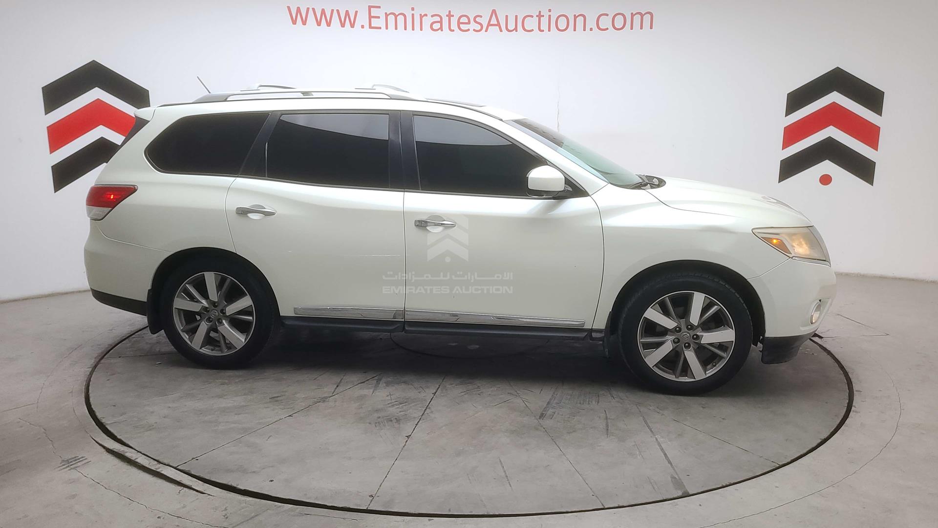 2015 NISSAN PATHFINDER VIN: 5N1AR2MM2FC701287
