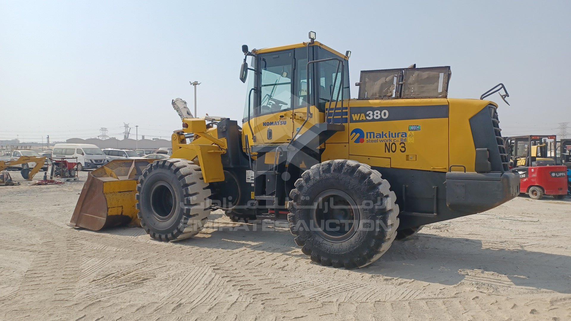 2014 KOMATSU WA380-6 VIN: WA09566021