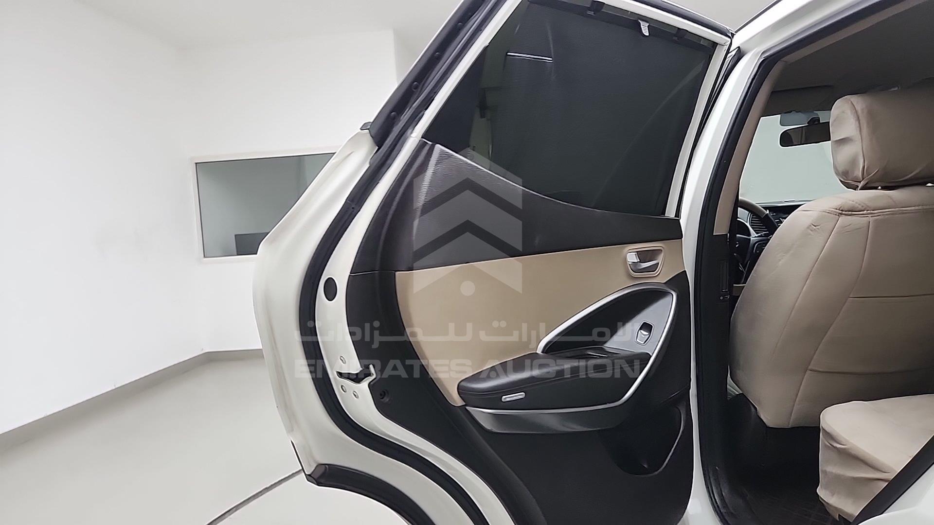 2016 HYUNDAI SANTA FE VIN: KMHSU81E7GU467114