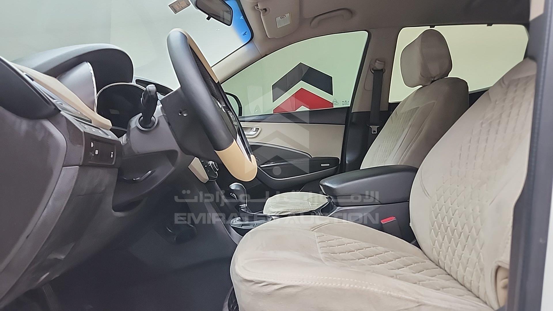 2016 HYUNDAI SANTA FE VIN: KMHSU81E7GU467114