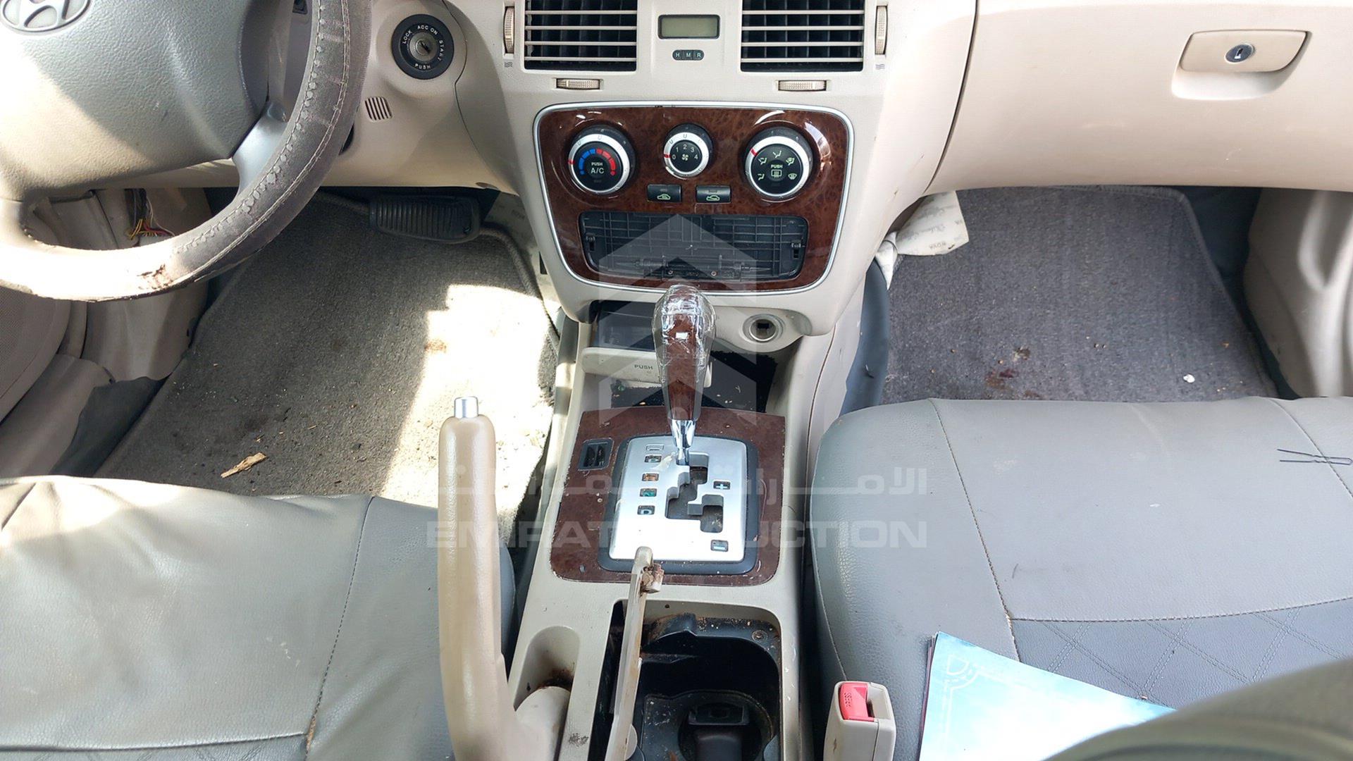 2006 HYUNDAI SONATA VIN: KMHET41C36A241840