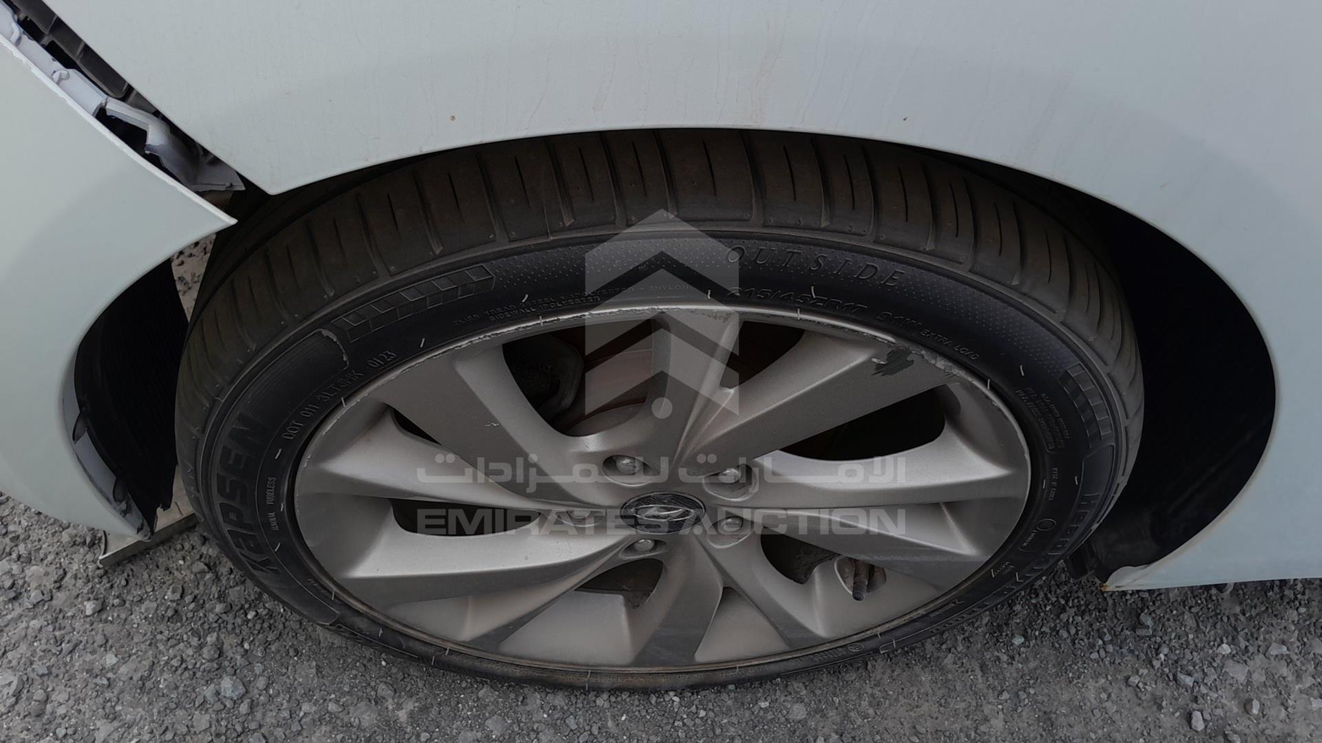 2016 HYUNDAI VELOSTER VIN: KMHTC6AD1GU271110