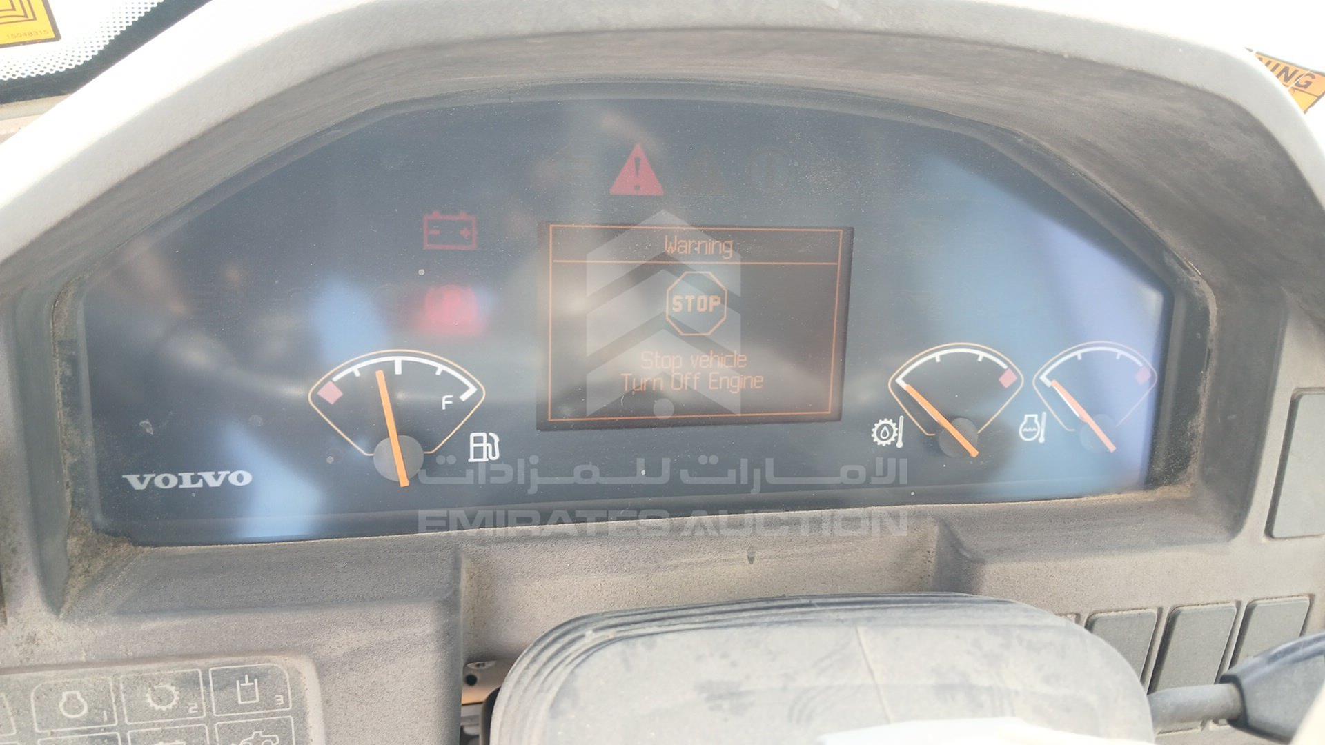 2011 VOLVO L120F VIN: VCEL120FC00026895