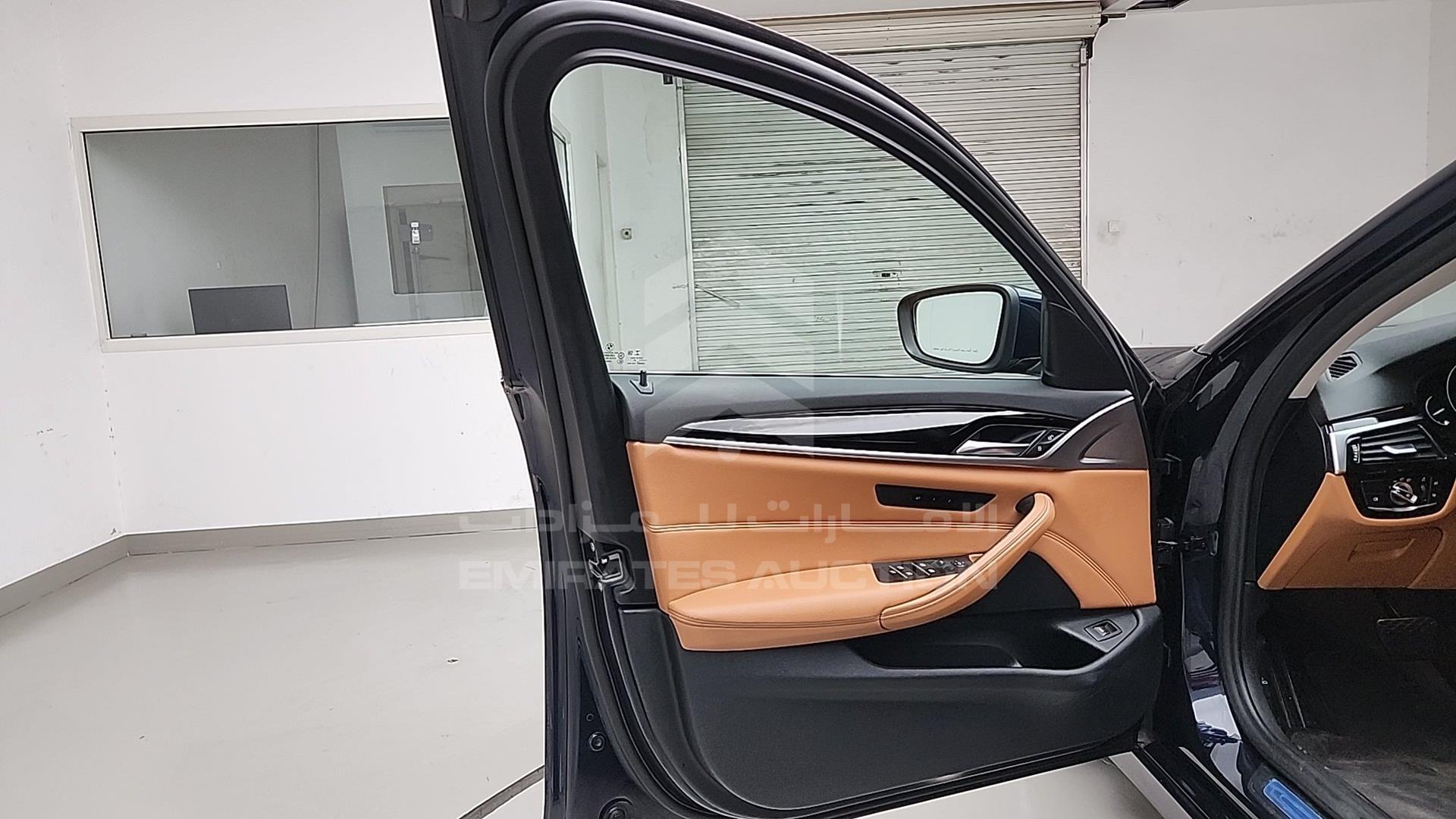 2020 BMW 520 VIN: WBAJT1A07LCE33656