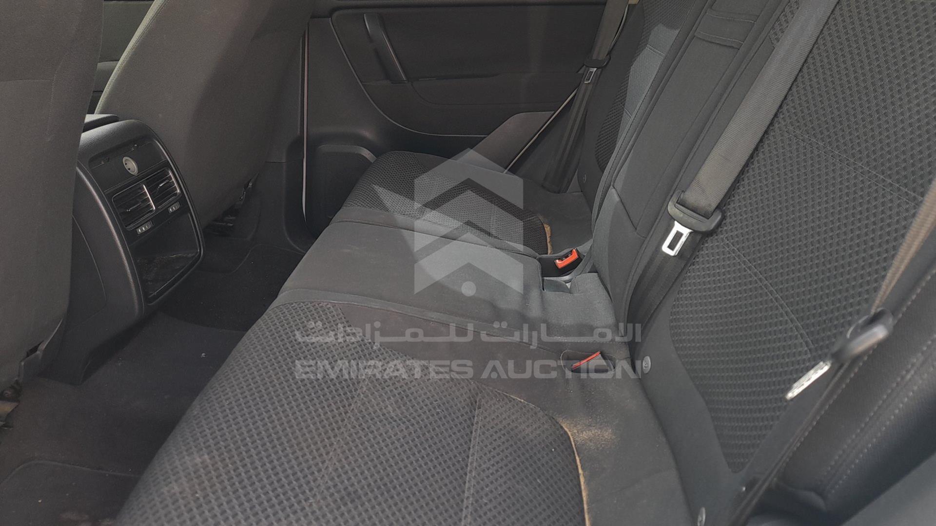 2013 VOLKSWAGEN TOUAREG VIN: WVGBC2BP5DD000334