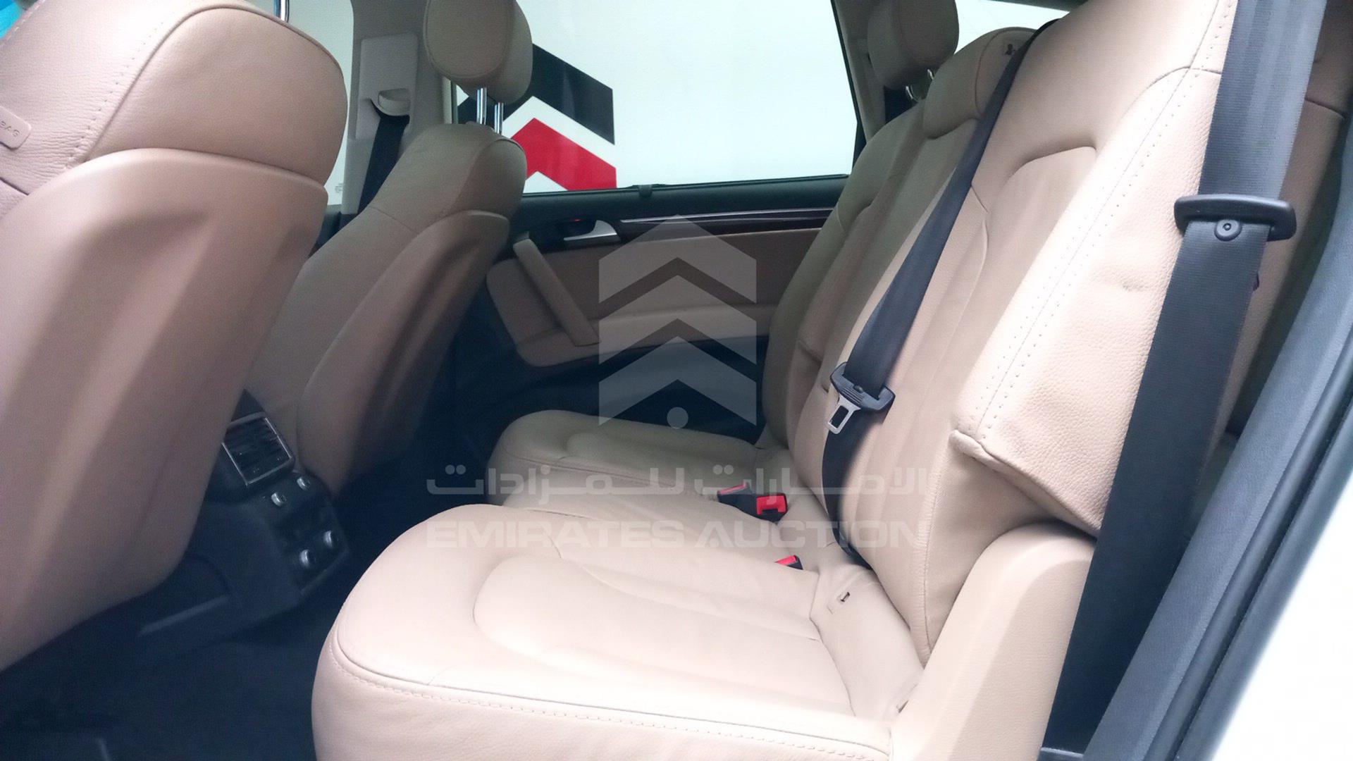 2013 AUDI Q7 VIN: WA1AGDFE2DD004733