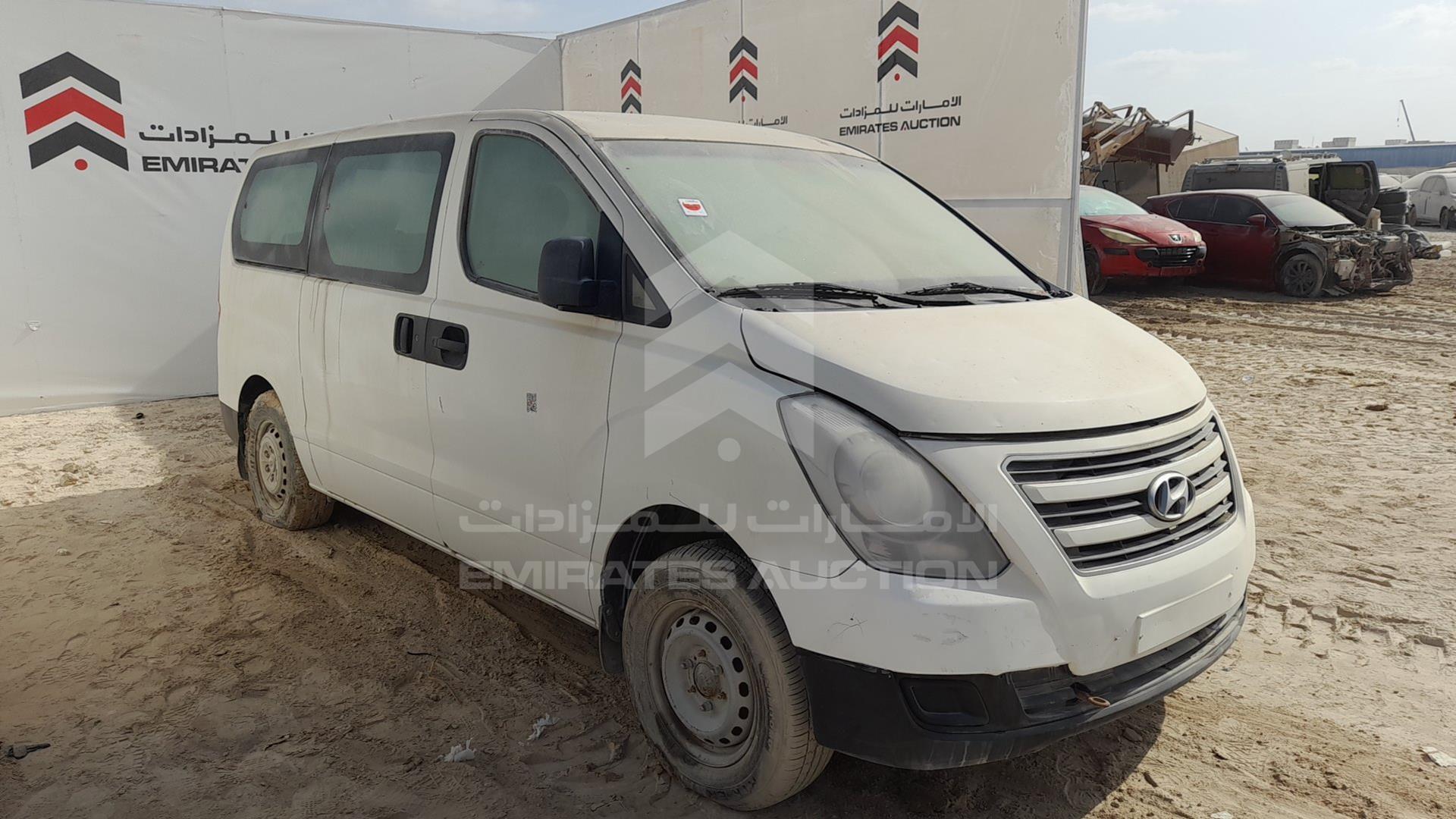 2016 HYUNDAI H1 VIN: KMJWA37R7GU774742
