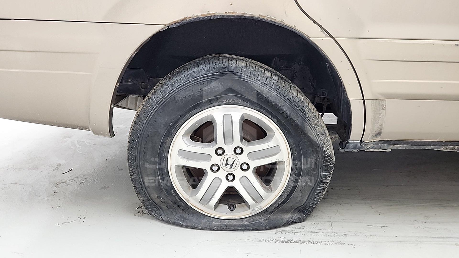 2005 HONDA MRV VIN: 2HKYF18115H700916