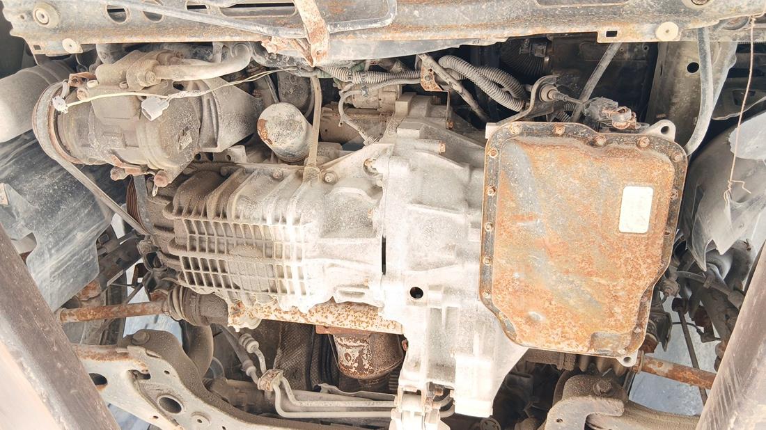 2010 Ford Focus — Engine Bay — Photo 28
