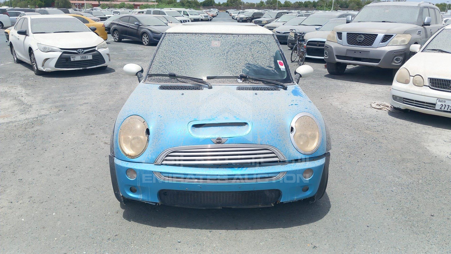 2003 MINI COOPER VIN: WMWRE31023TD08895