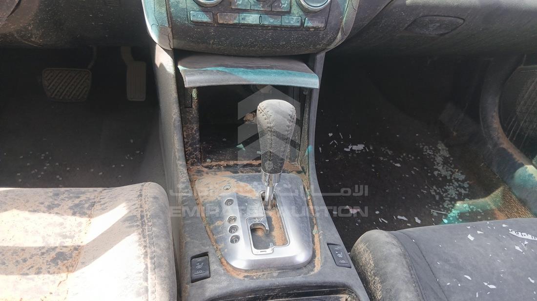 نيسان التيما 2010 — زاوية ناقل الحركة — صورة 16