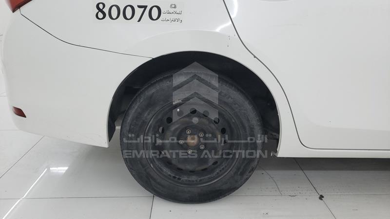 RKLBB9HE9J5206559 Auction: EmiratesAuction Lot: 404120 RKLBB9HE9J5206559 Toyota Corolla 2018 WHITE Photo 29