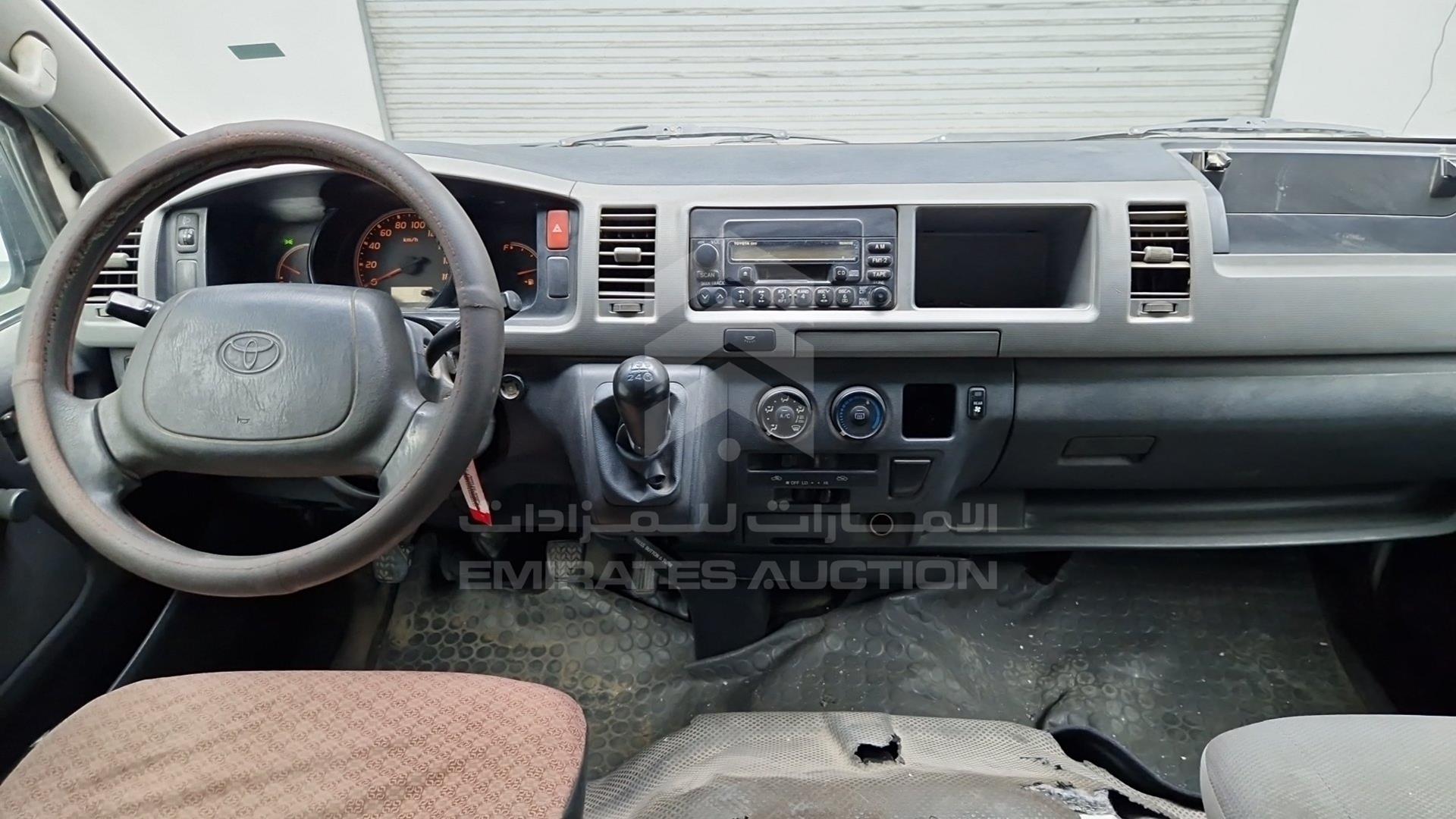 2010 TOYOTA HIACE VIN: JTGSX22PXA6080127