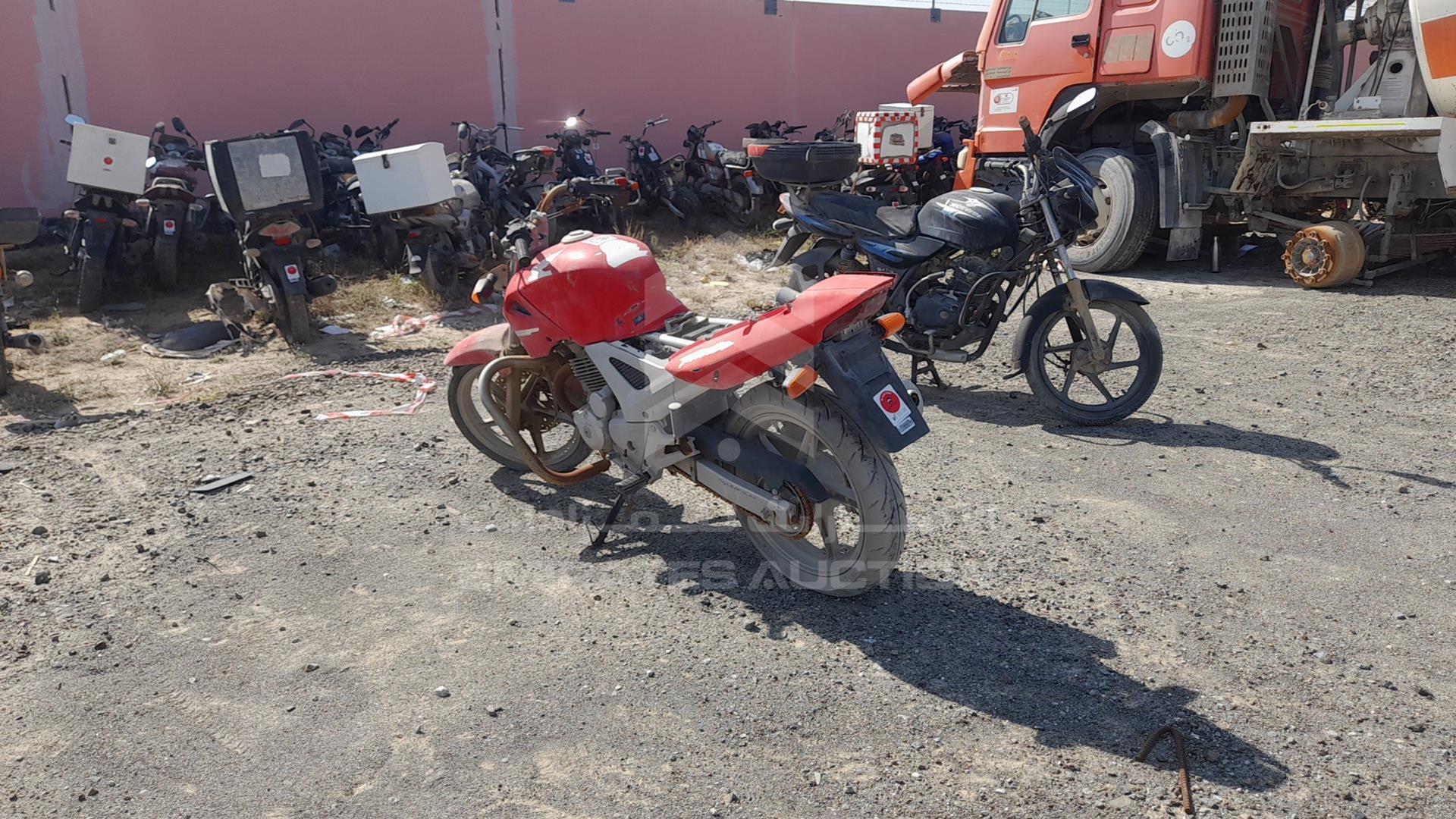 2005 HONDA 250 CB VIN: 9C2MC35005R501119