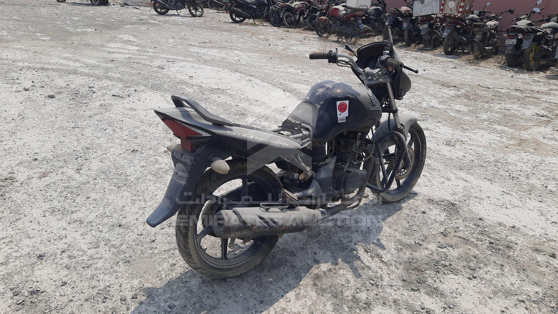 2016 HONDA UNICORN VIN: ME4KC09MMG8128881